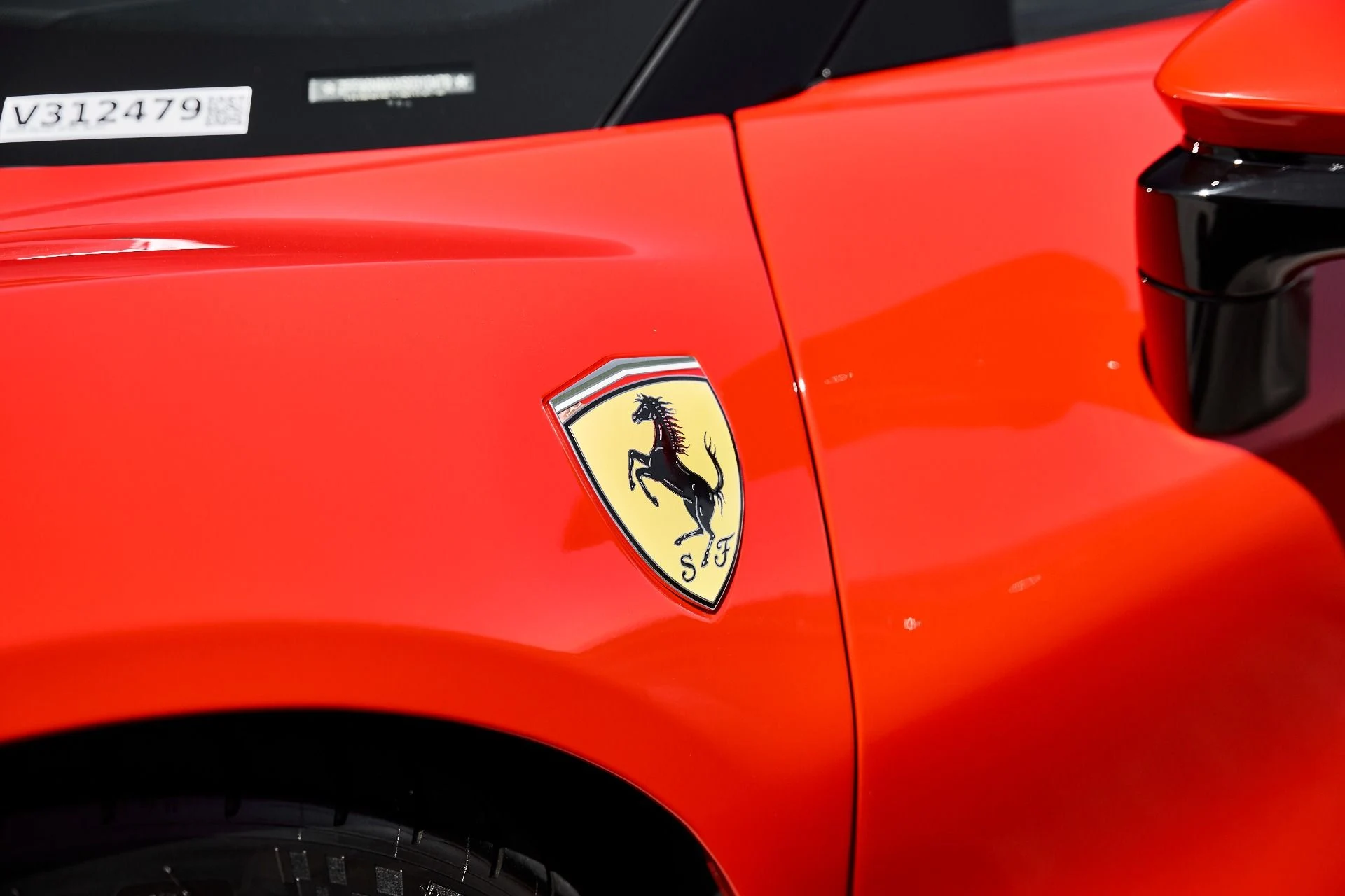 mph008_1398187744_Used_2025_Ferrari_SF_90_Spider_Base_1776296436_c6159c8382