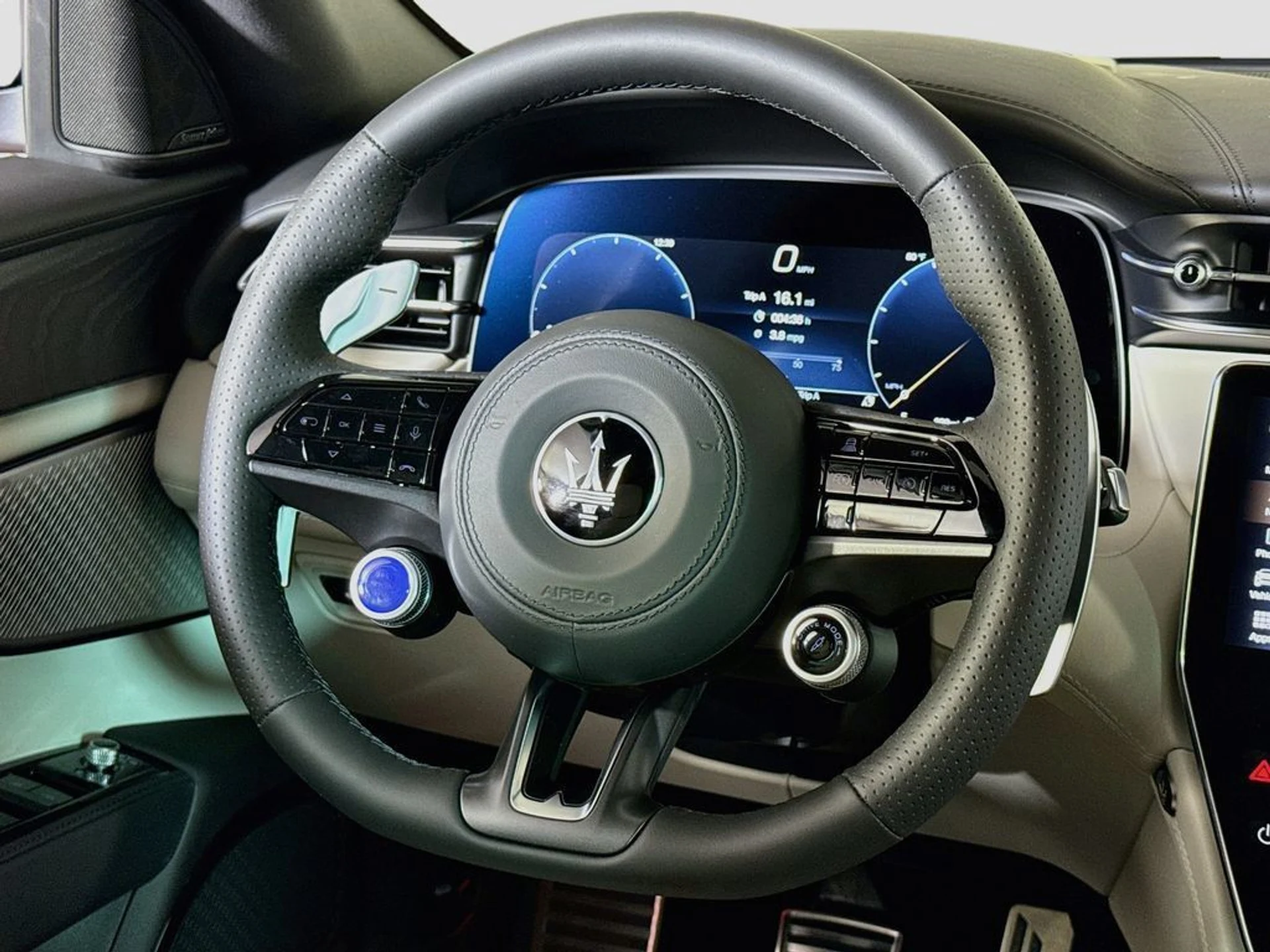 mph008_1409310148_new_2026_maserati_grecale_modenaawd_11350_23074553_10_1024_a234093ff9