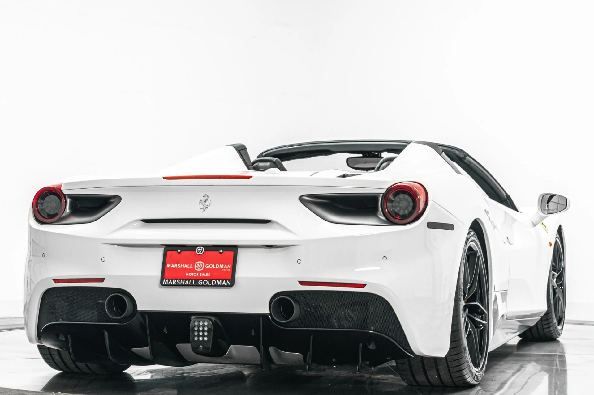 mph008_141193398_Used_2018_Ferrari_488_Spider_1783615982_071cbe4b17