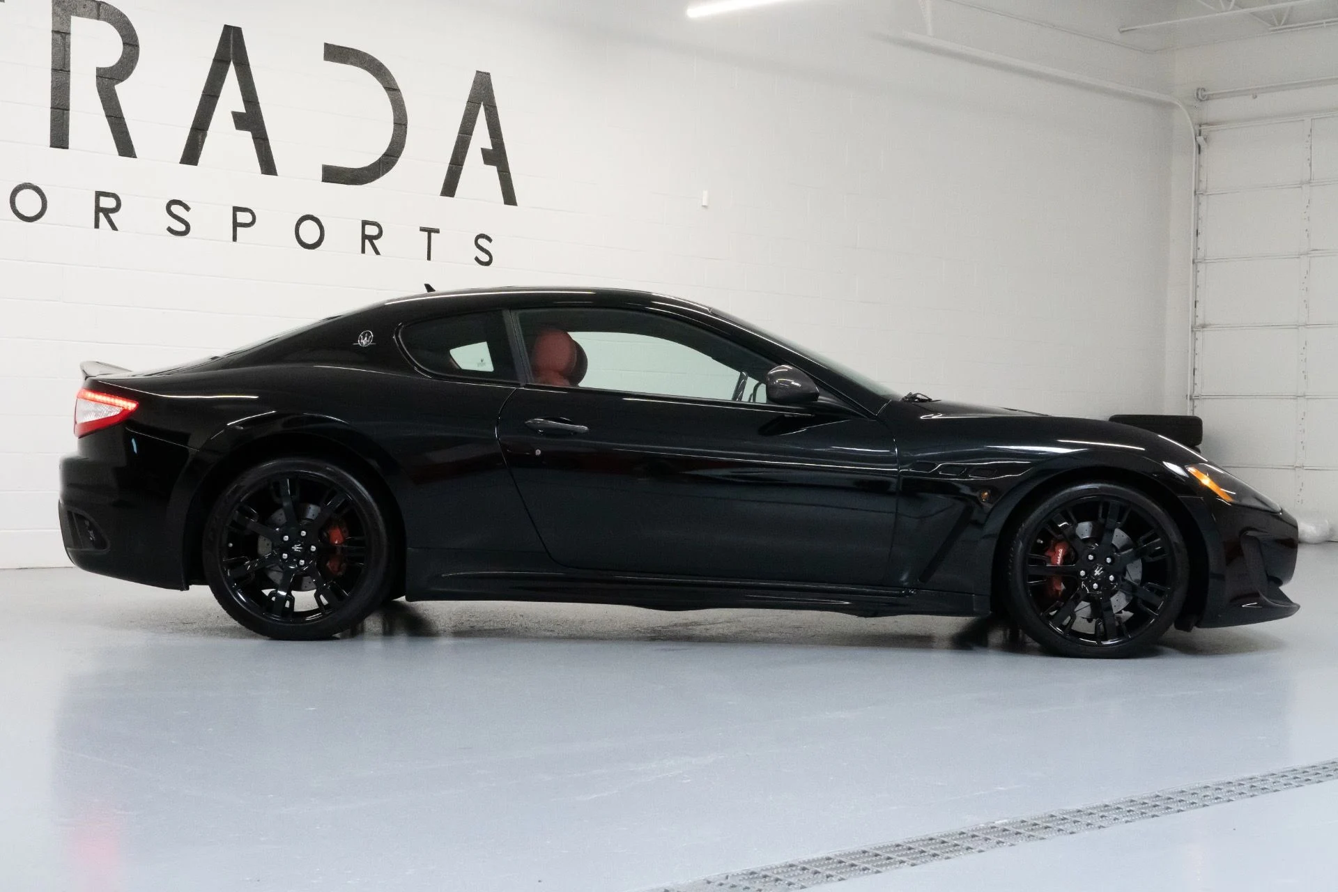 mph008_1418554685_Used_2012_Maserati_Gran_Turismo_MC_1692739987_98c0f42436