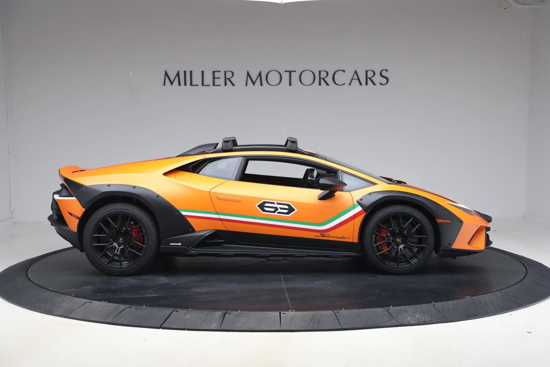 mph008_1420648071_Used_2024_Lamborghini_Huracan_Sterrato_1772051160_fc2d035043