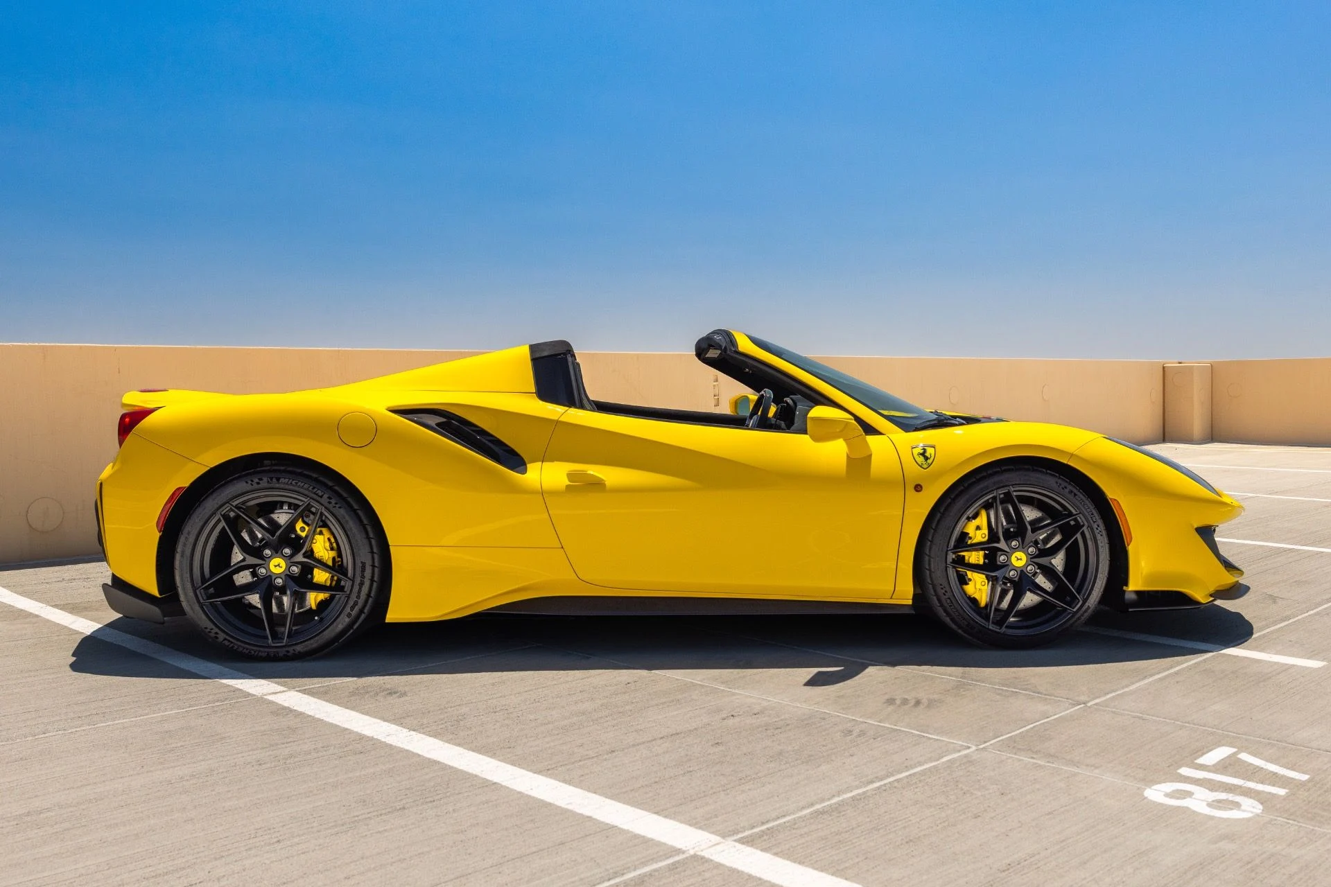 mph008_1435738909_Used_2020_Ferrari_488_Pista_Spider_1785218764_f6fc259129