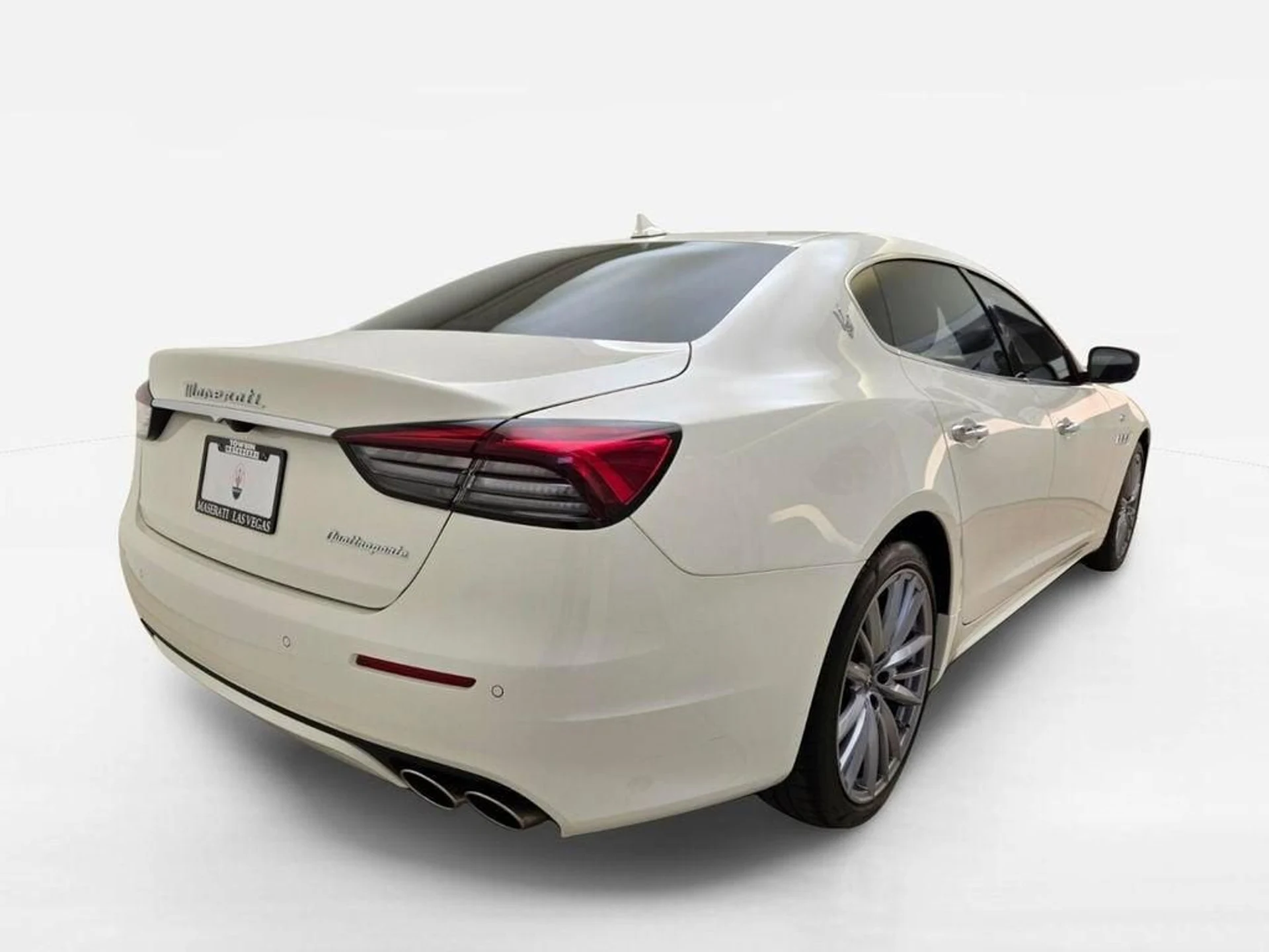 mph008_1438224566_Used_2023_Maserati_Quattroporte_GT_1776933867_73ef3686eb
