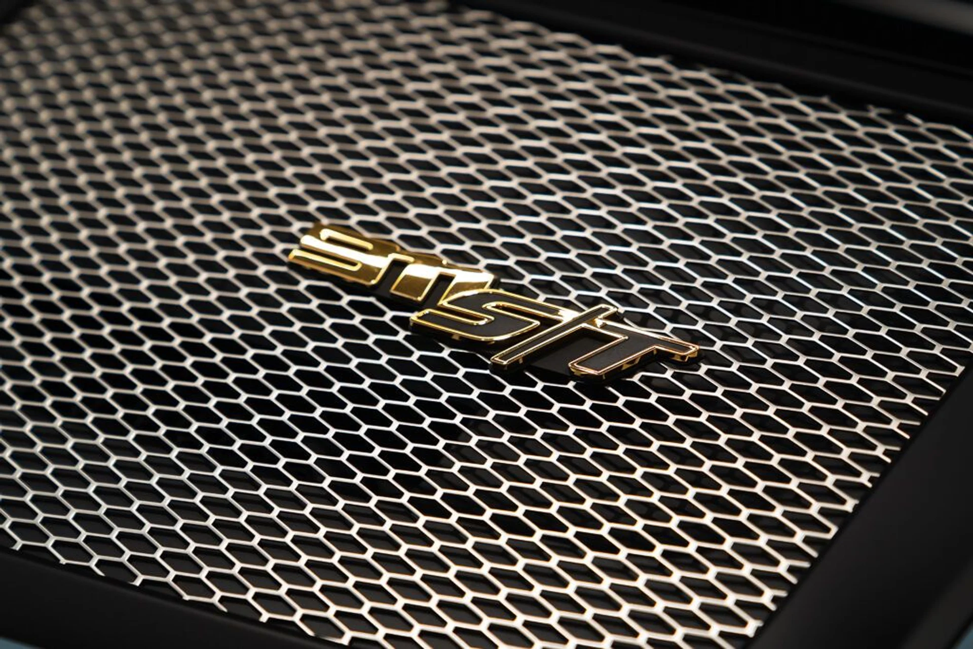 mph008_1452110463_porsche_911_2024_jpg_v_1755118453_96bbdcd5b3