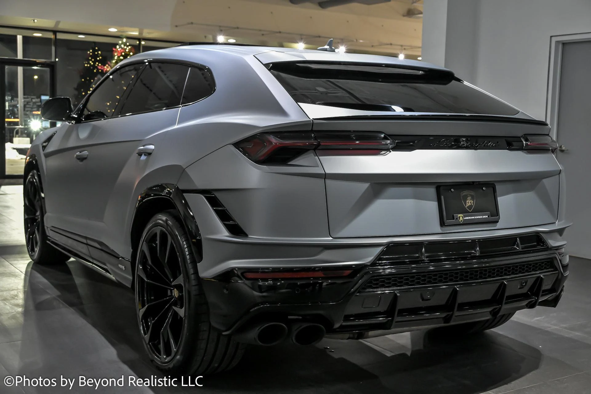 mph008_14524375_Used_2023_Lamborghini_Urus_S_1766137470_c921c41431