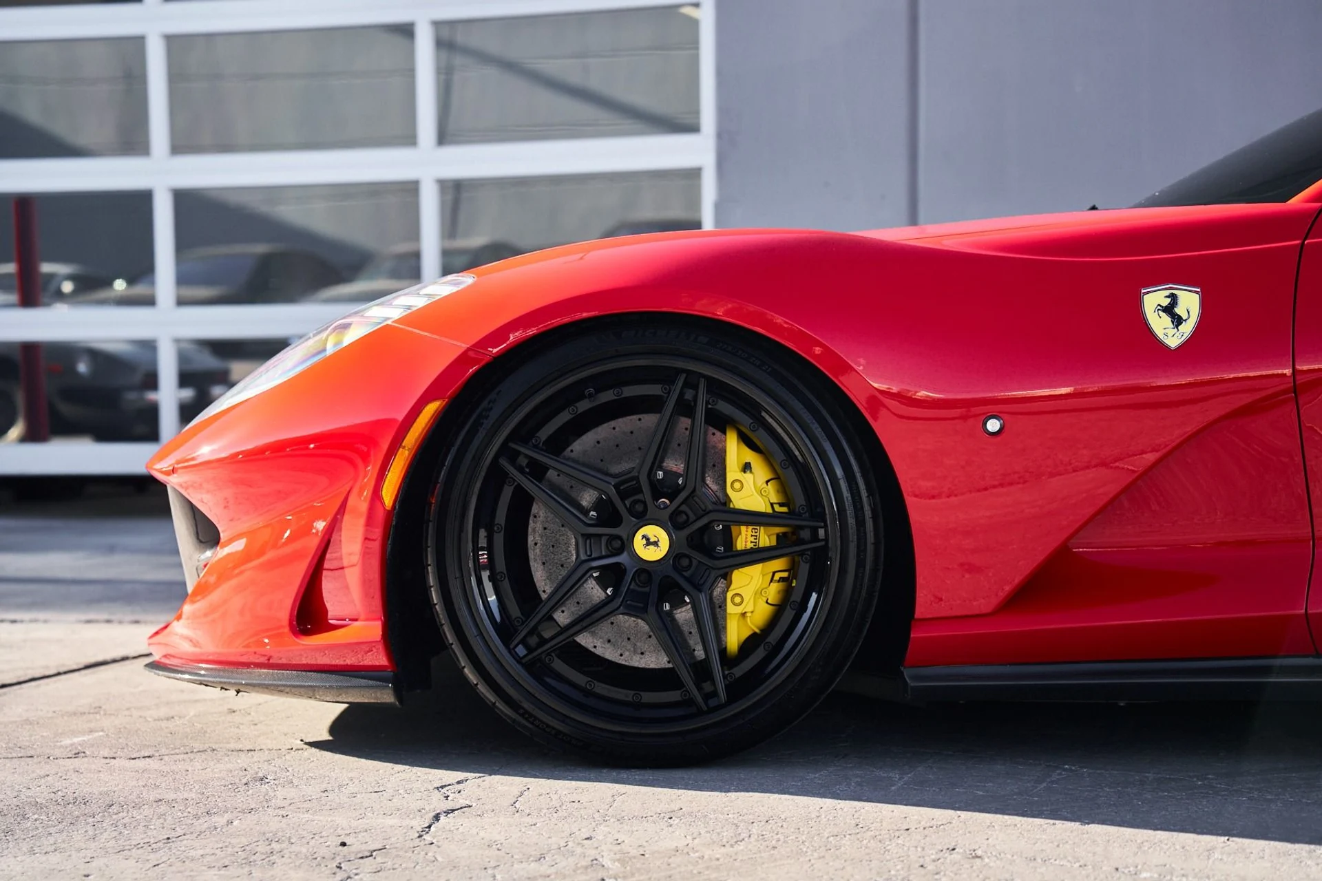 mph008_1461782099_Used_2018_Ferrari_812_Superfast_Base_1746047538_aa05a617e2