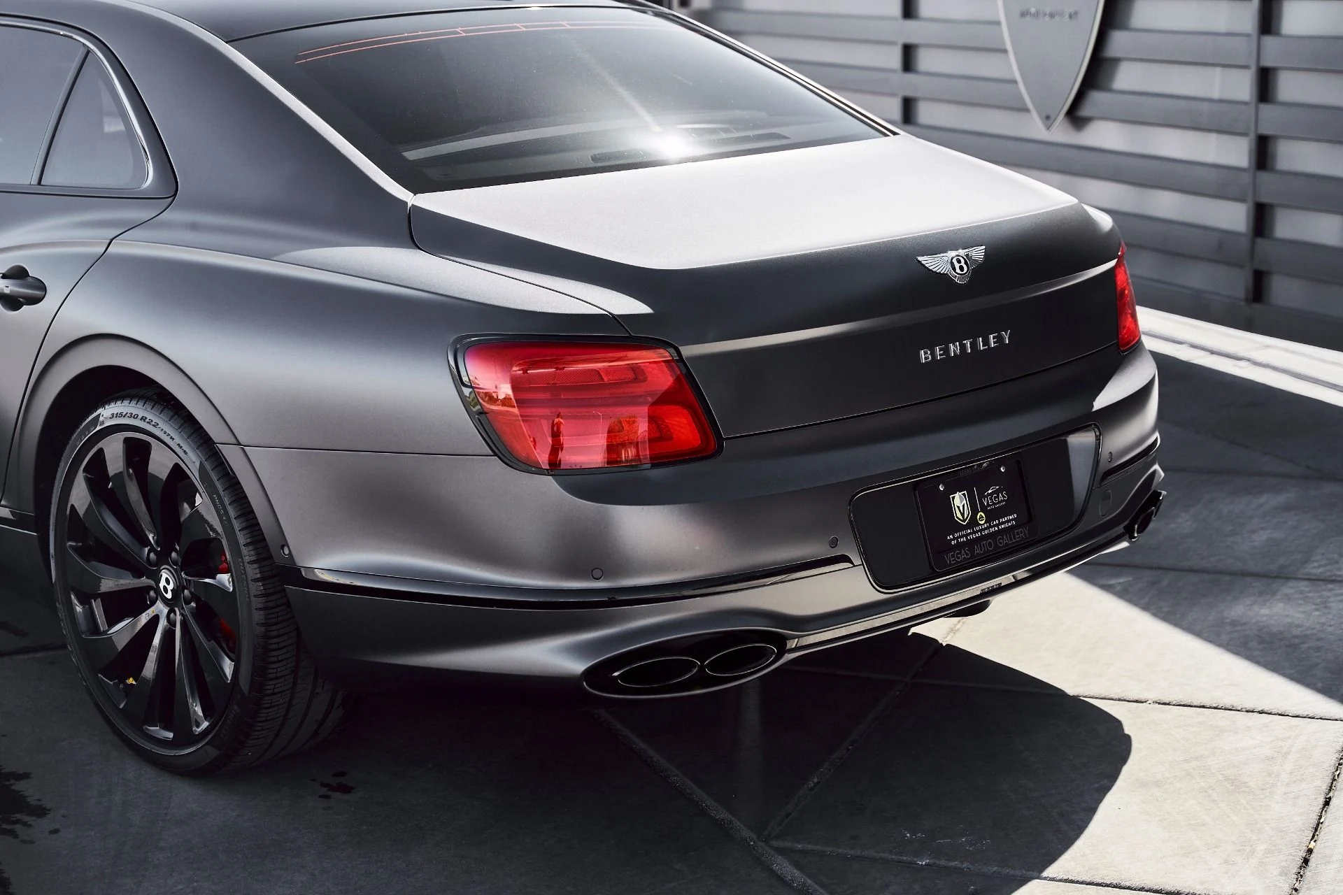 mph008_1462084971_Used_2023_Bentley_Flying_Spur_V8_1773280623_00b83d267f