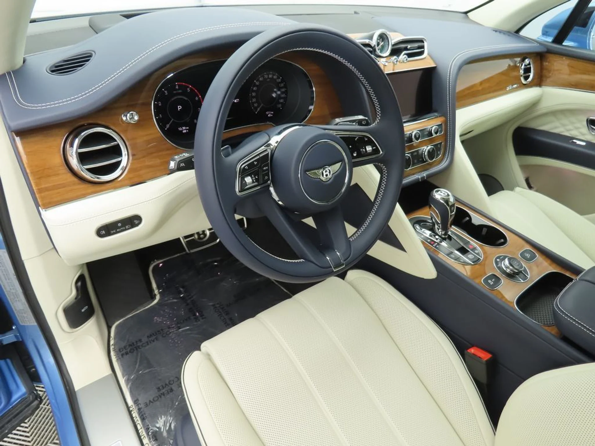 mph008_1465931461_new_2025_bentley_bentayga_v8awd_8119_22909990_9_1024_776bbd6f51