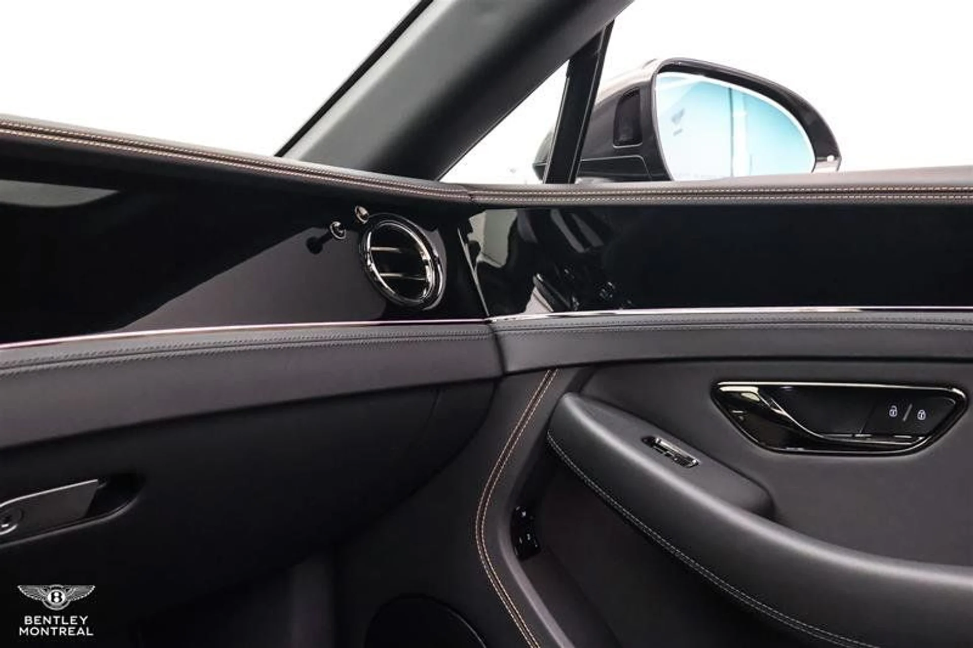 mph008_1467758937_37937615_03563_11801873_1607386554_7d4f4f87f0