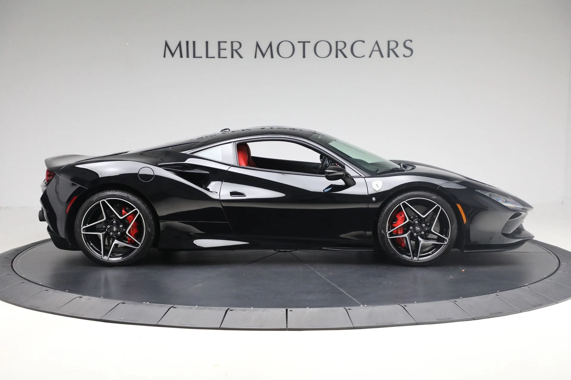 mph008_1471816470_Used_2020_Ferrari_F8_Tributo_1762209195_71421433bd