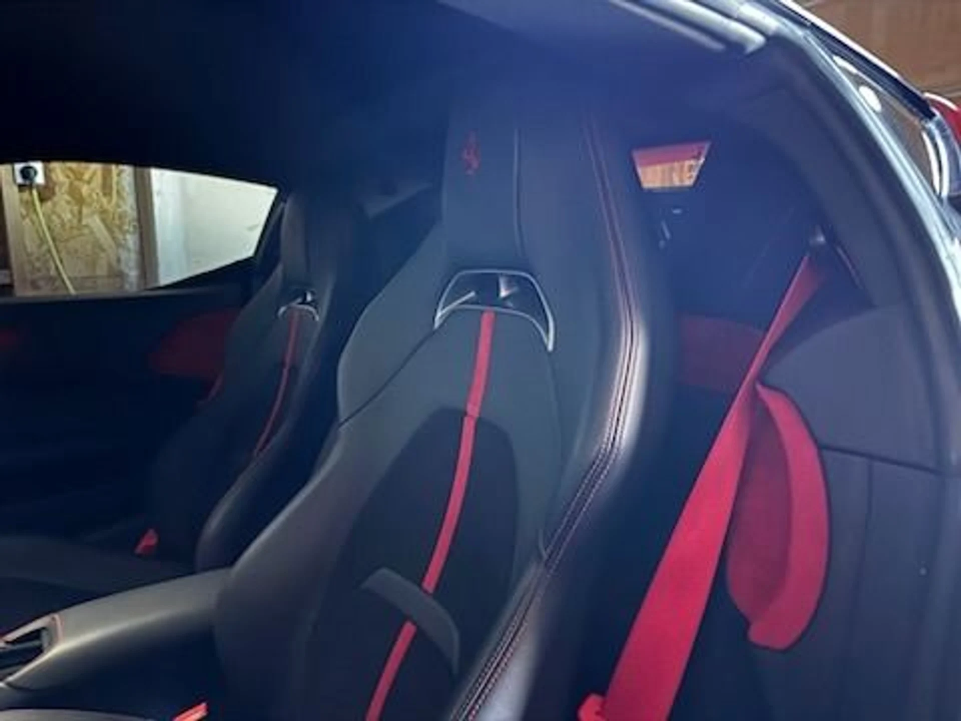 mph008_1480221510_Used_2022_Ferrari_SF_90_Stradale_1762557031_ad0fee74ee