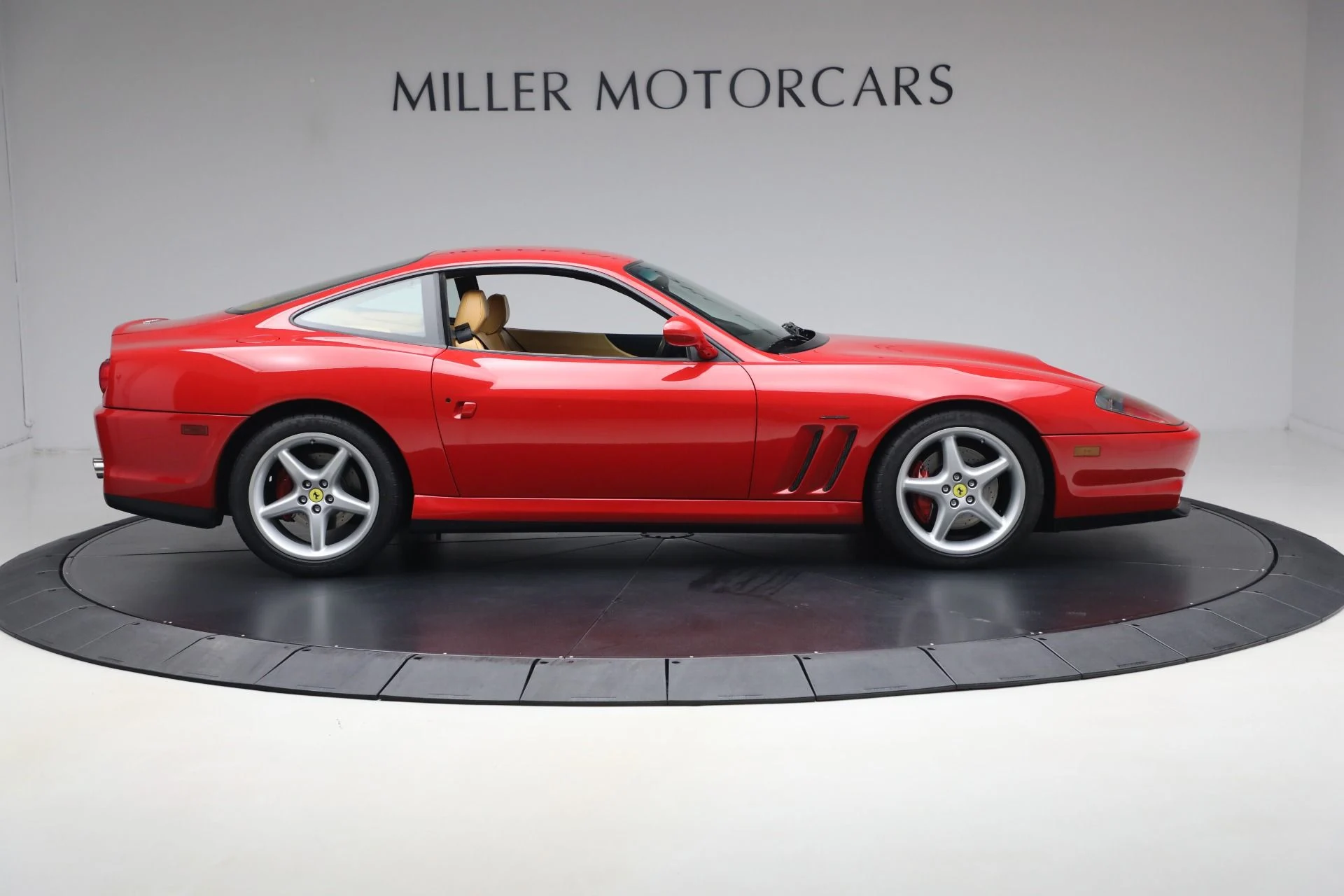 mph008_1480354341_Used_2000_Ferrari_550_Maranello_1789139800_258b98c106