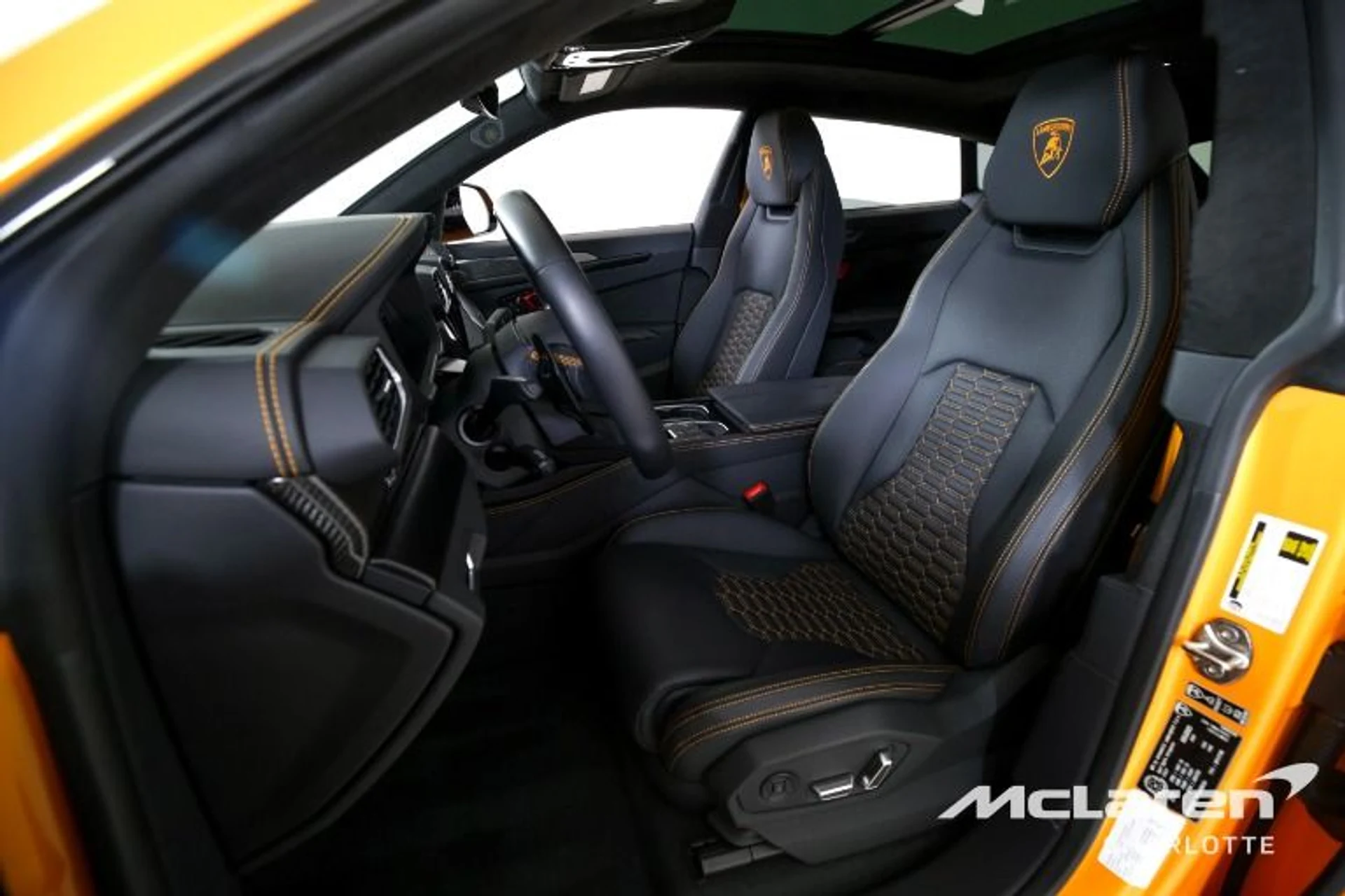 mph008_1480930539_Used_2023_LAMBORGHINI_URUS_S_028f2763fe