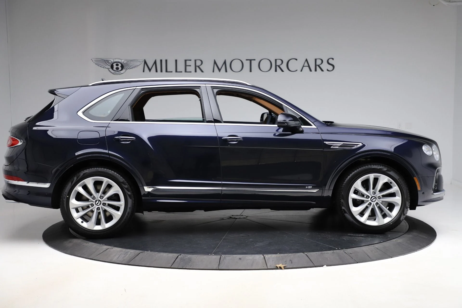 mph008_1484341377_Used_2021_Bentley_Bentayga_V8_e71934dcd1