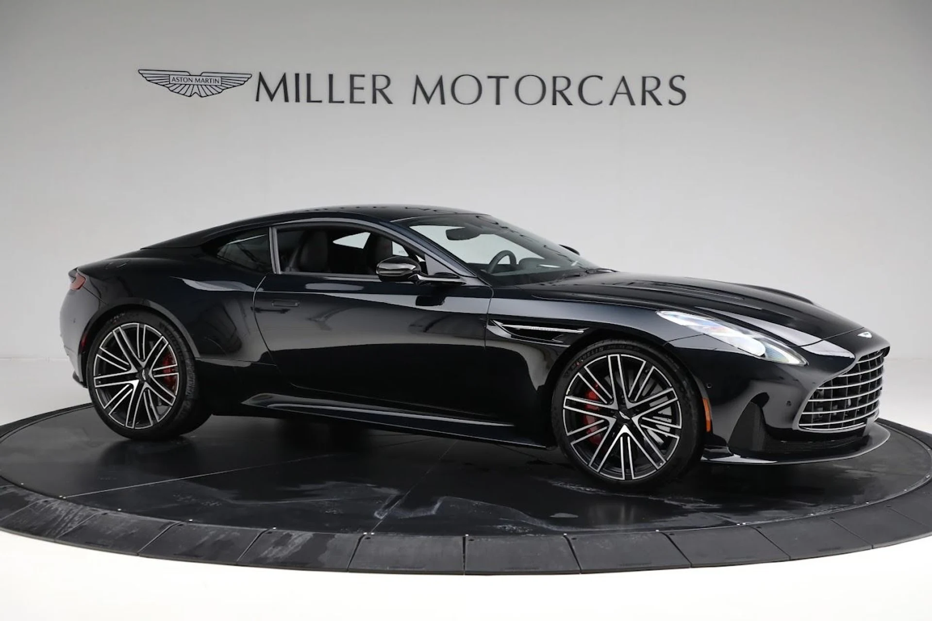 mph008_1487082215_Used_2024_Aston_Martin_DB_12_V8_aef6945adf