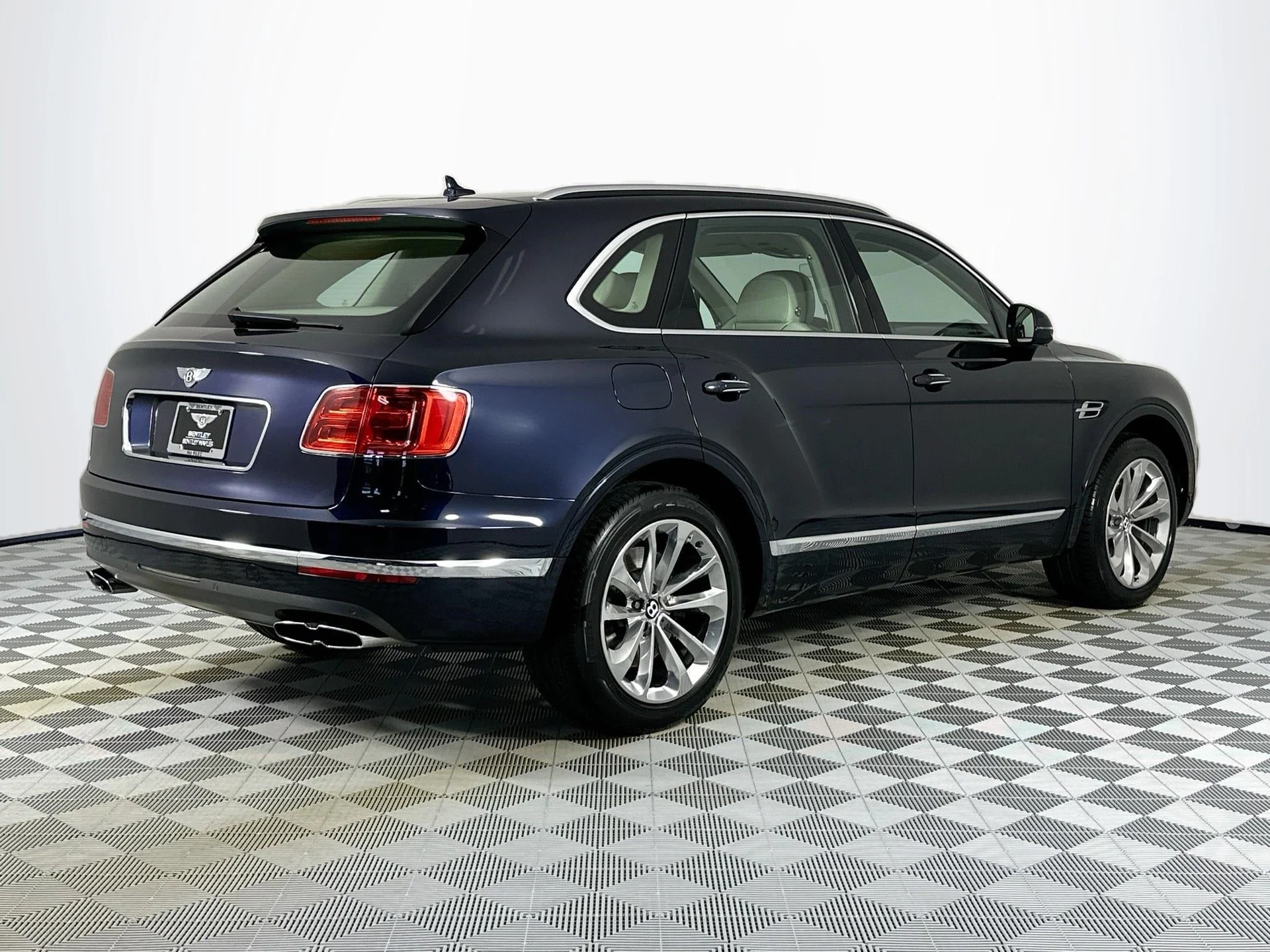 mph008_1492753118_9_ba2ae224de