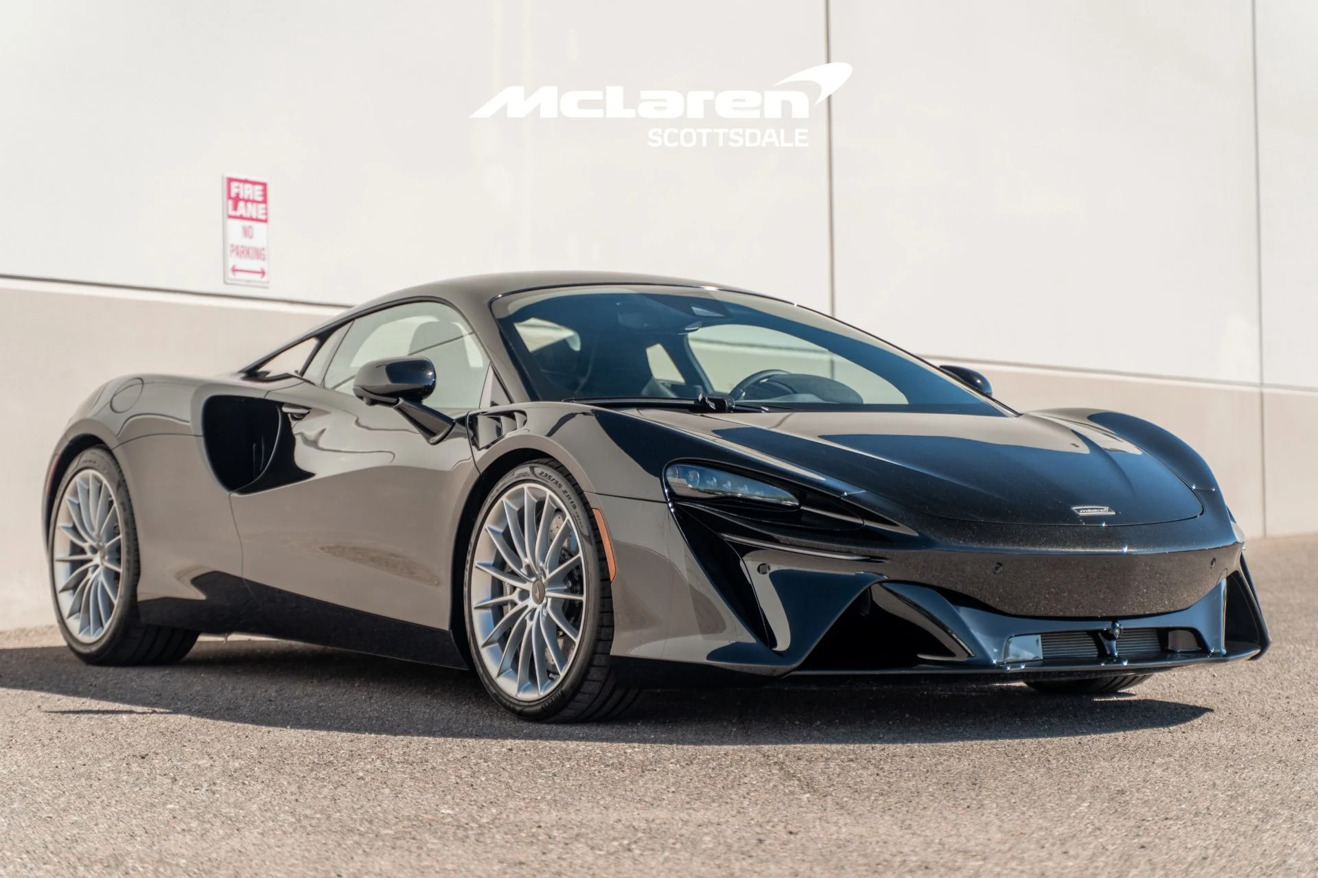 mph008_1497876690_Used_2025_MCLAREN_ARTURA_1759477334_c0baf74351