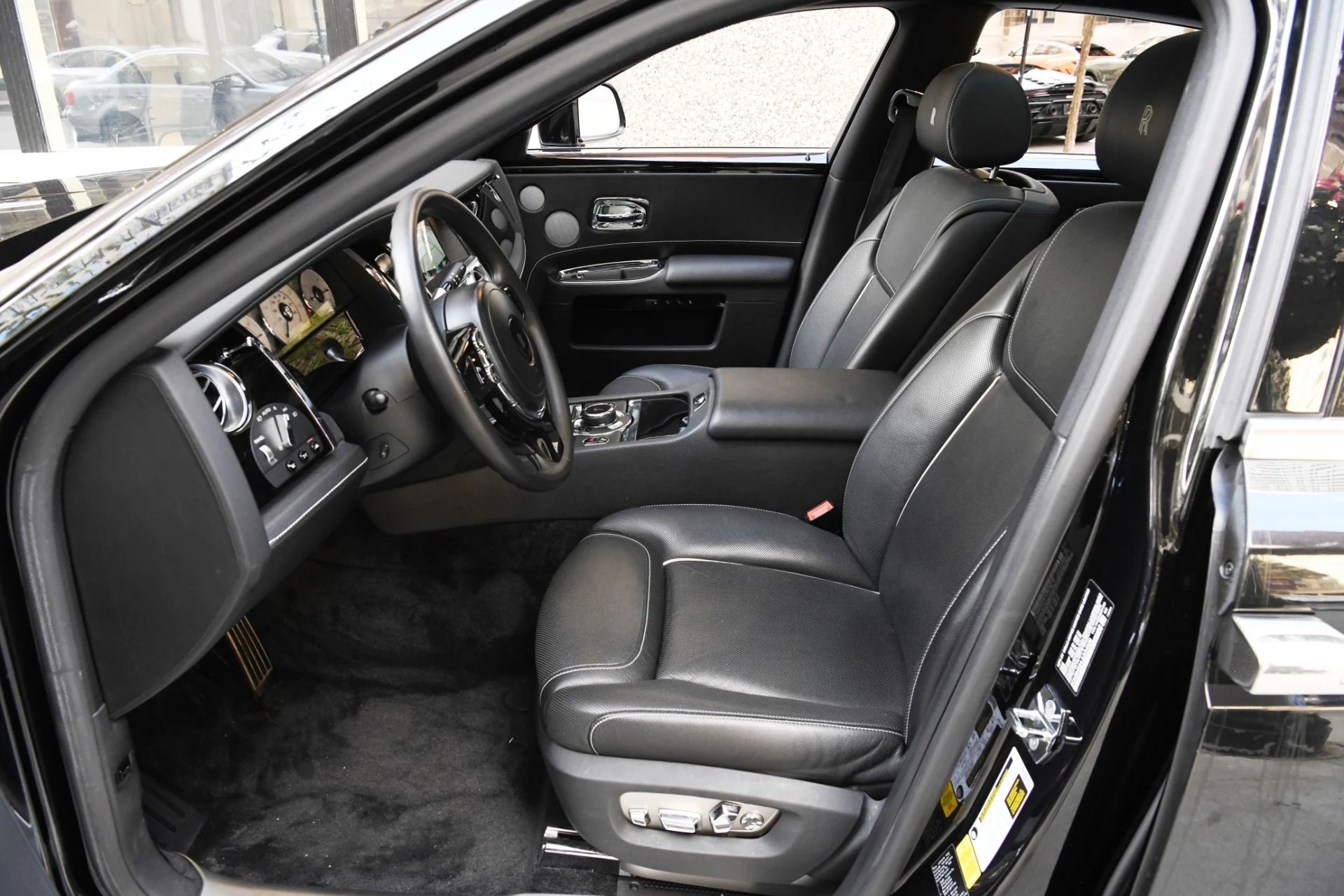 mph008_1502772478_11957_p10_l_8efdd33eff