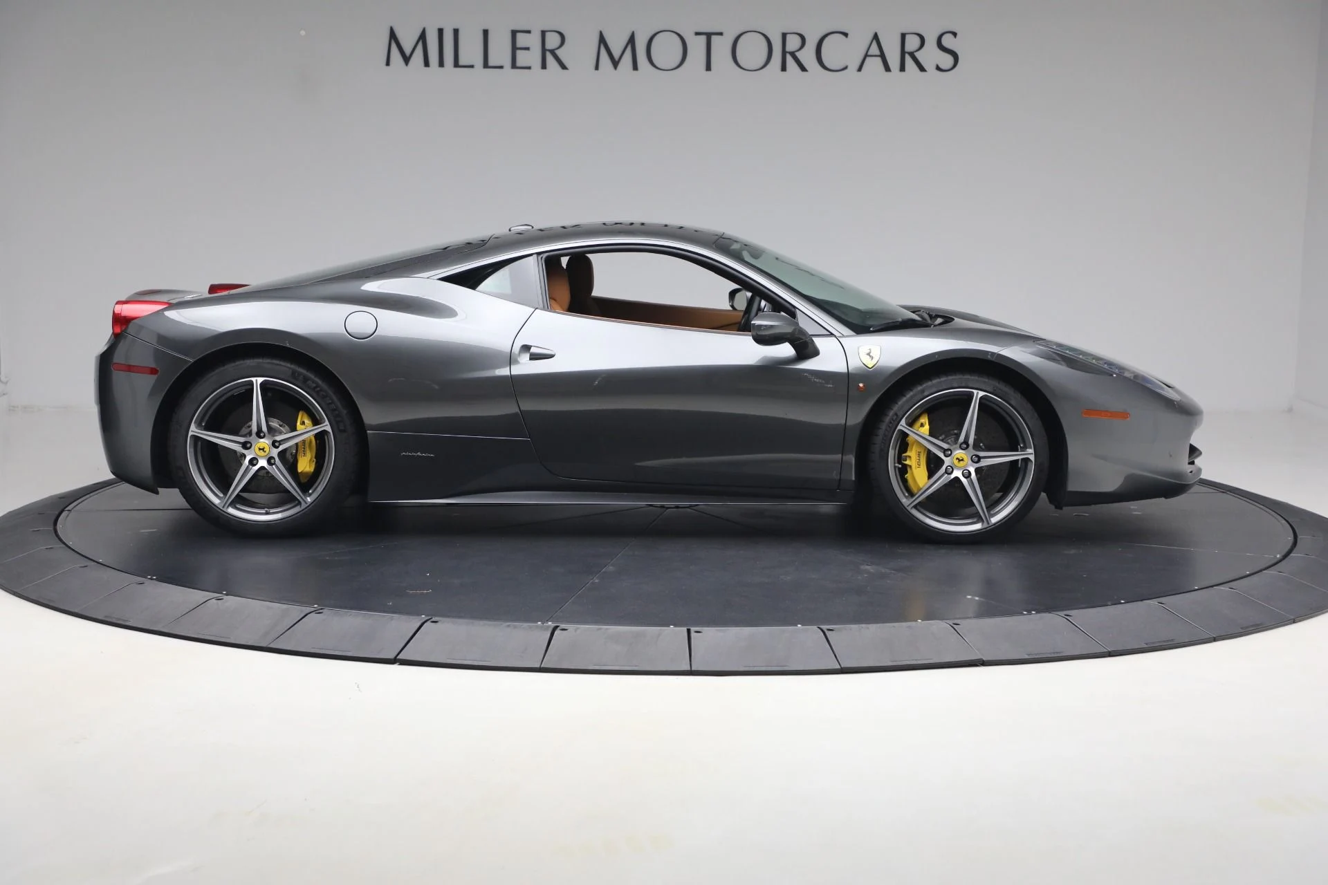 mph008_1505573899_Used_2012_Ferrari_458_Italia_1781555237_ceec431d98