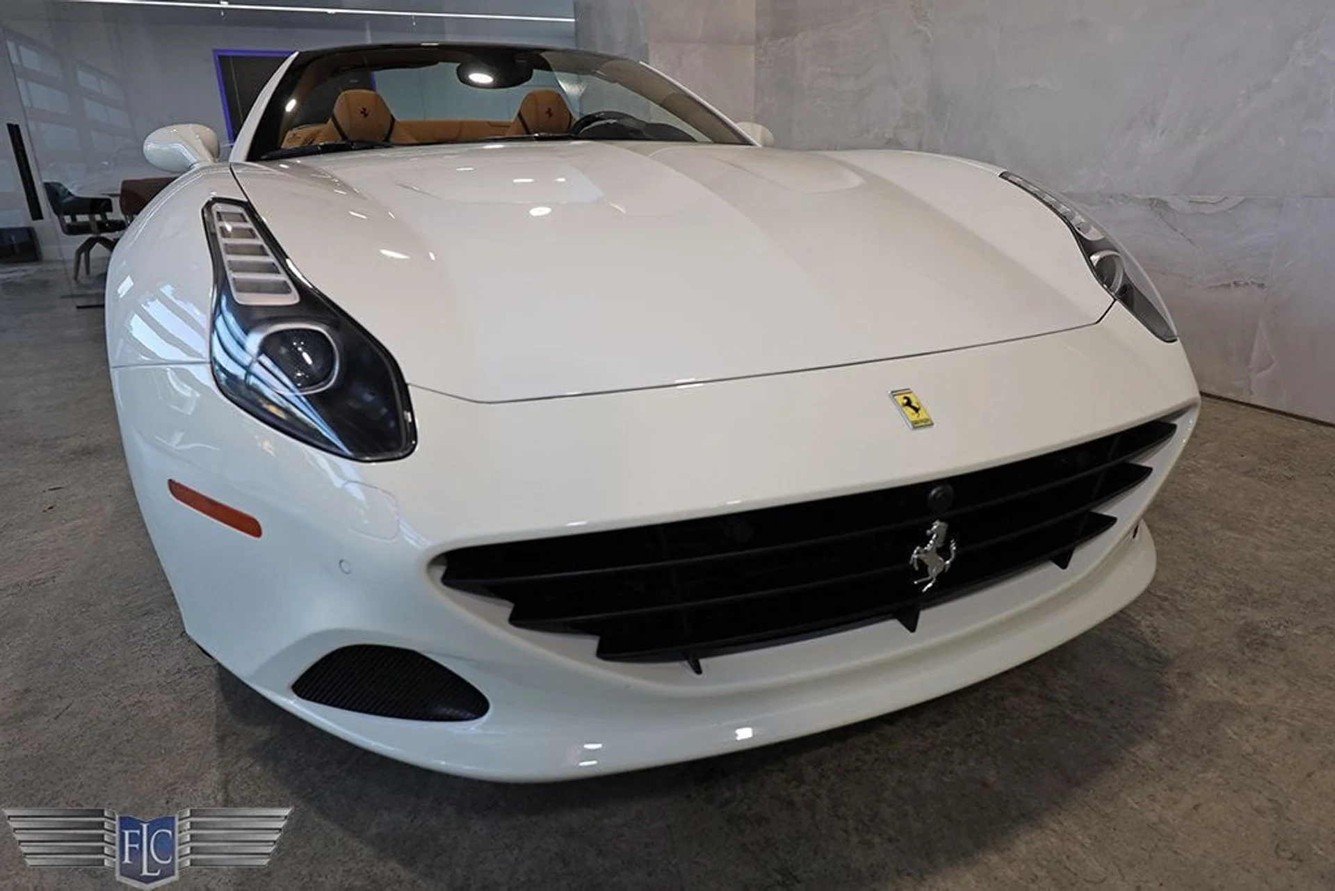 mph008_1511476431_used_2015_ferrari_california_t2drconvertible_9689_22995447_9_1024_4859778420