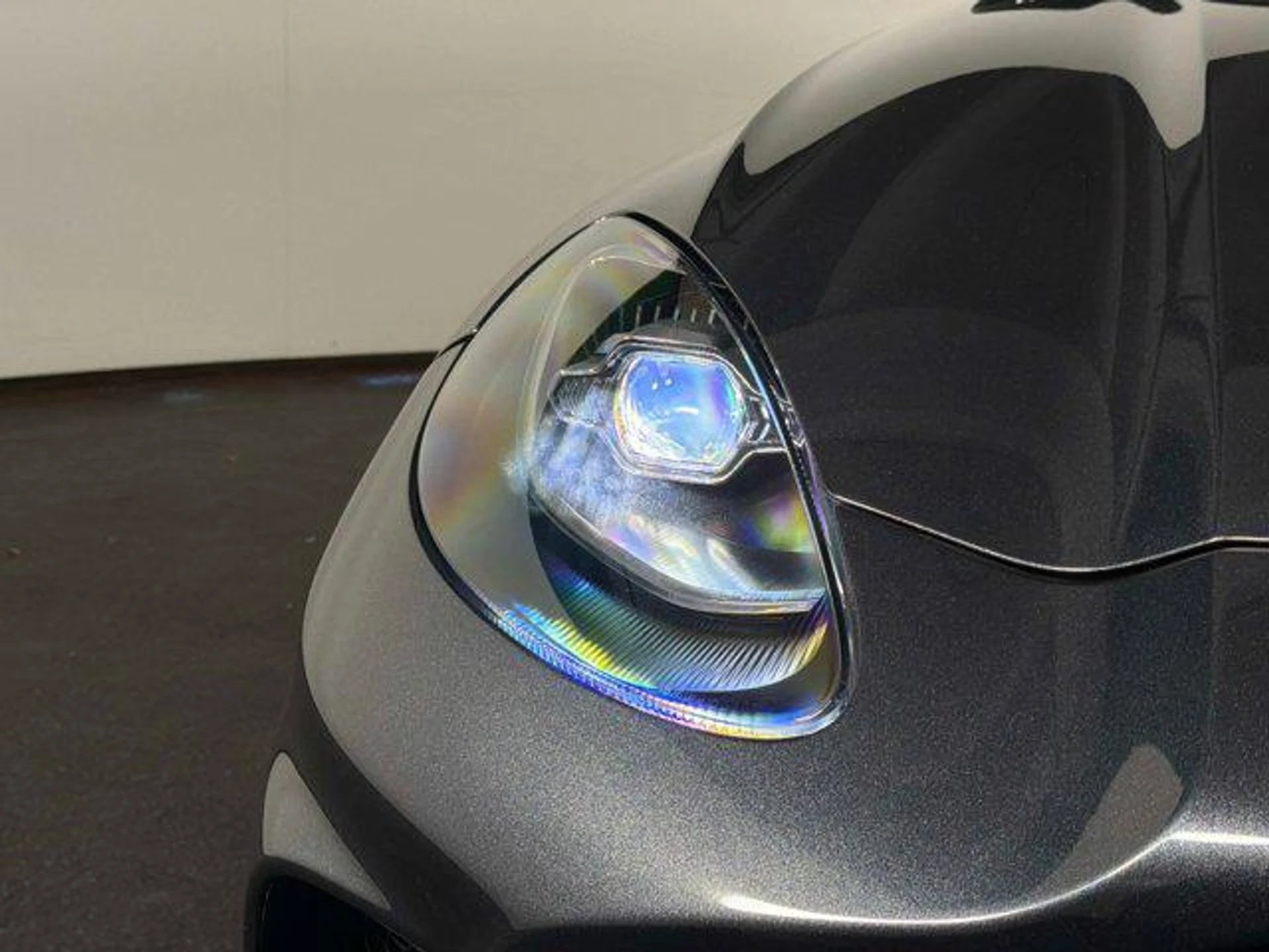mph008_1514072737_Gj_Gk_VA_Evrm6_G54_Ib_XO_4_Kv_Nl1_Q0_3ebd02c18b