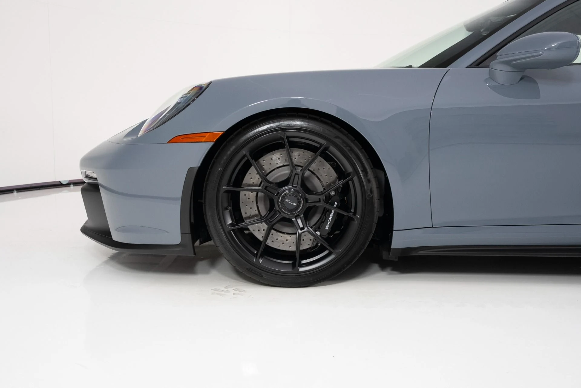 mph008_1517247004_Used_2024_Porsche_911_GT_3_1754347400_860f0eeaf0