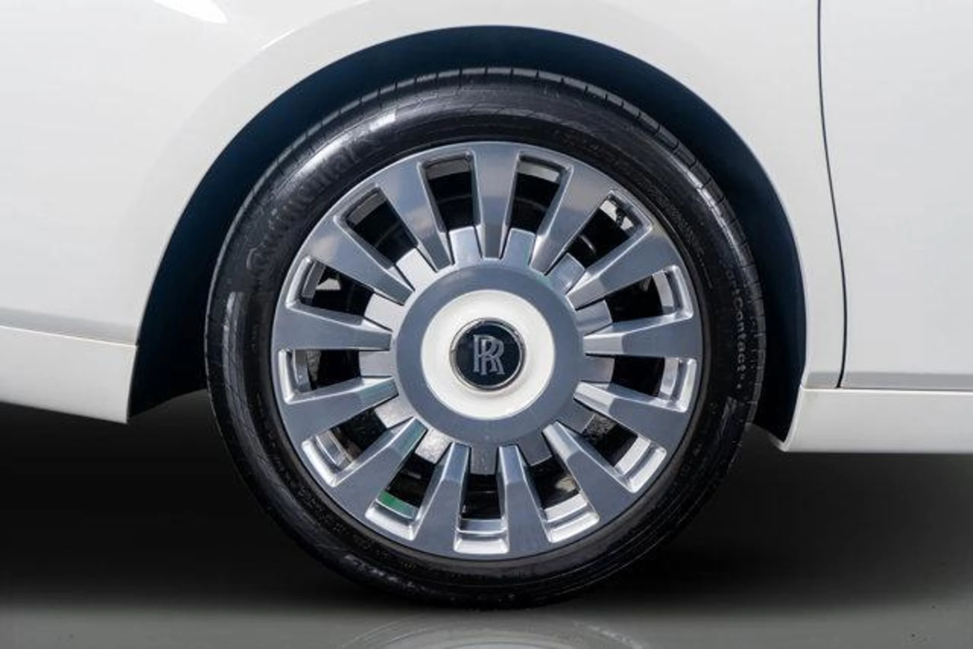 mph008_153037752_Km_Irl_Ic_W_Uihtn5_Mt44_ELWANOI_e4028972f7