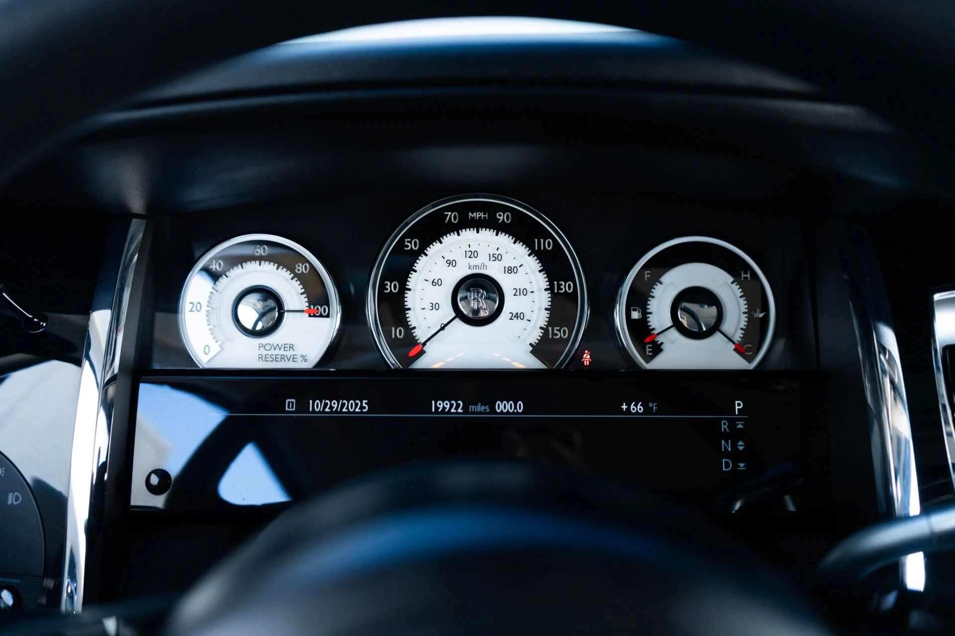 mph008_1531813697_Used_2014_Rolls_Royce_Wraith_1761760080_0197d61d2b