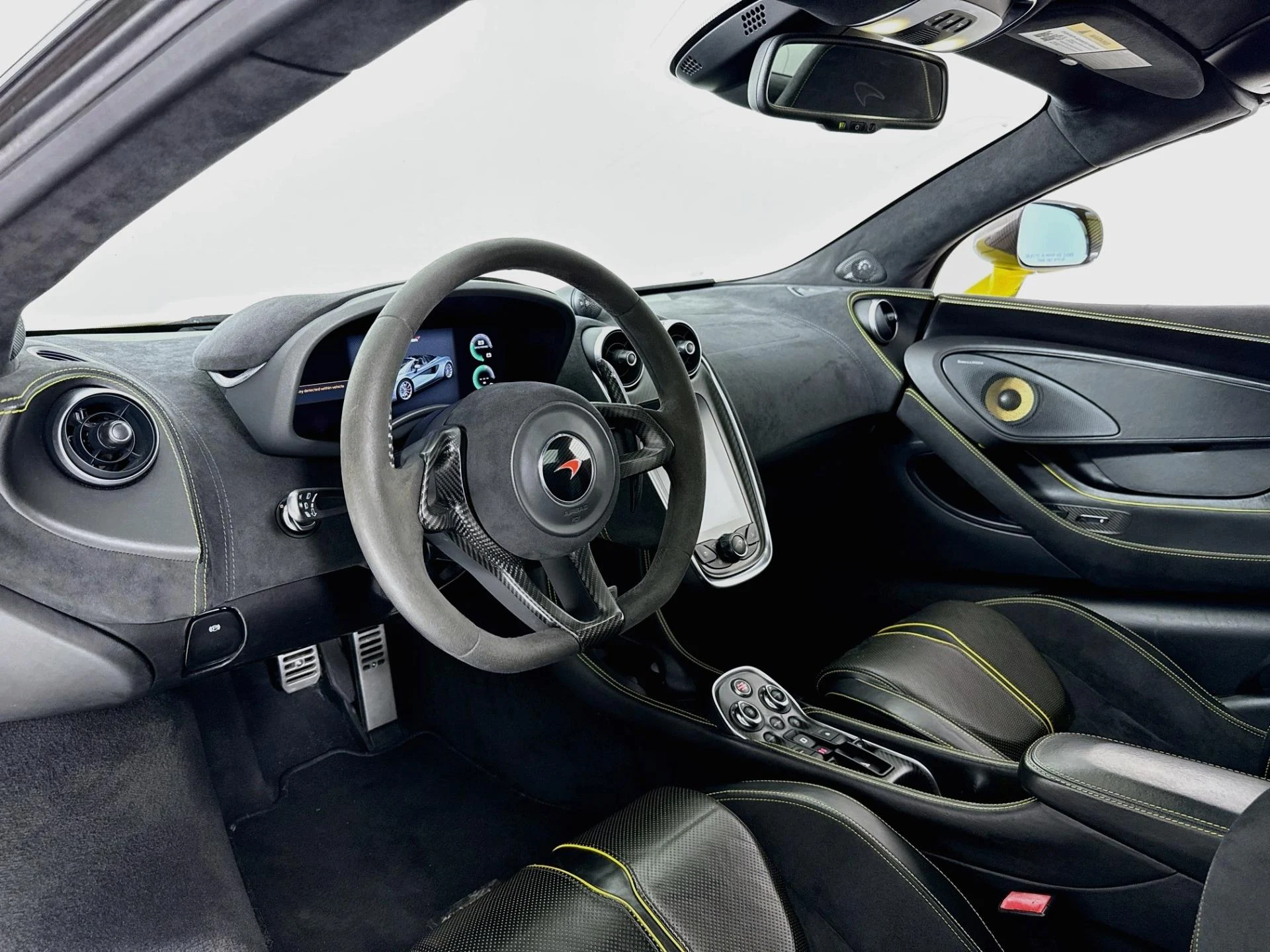 mph008_1538202977_Used_2018_Mc_Laren_570_S_Spider_1793227939_279b2d0225