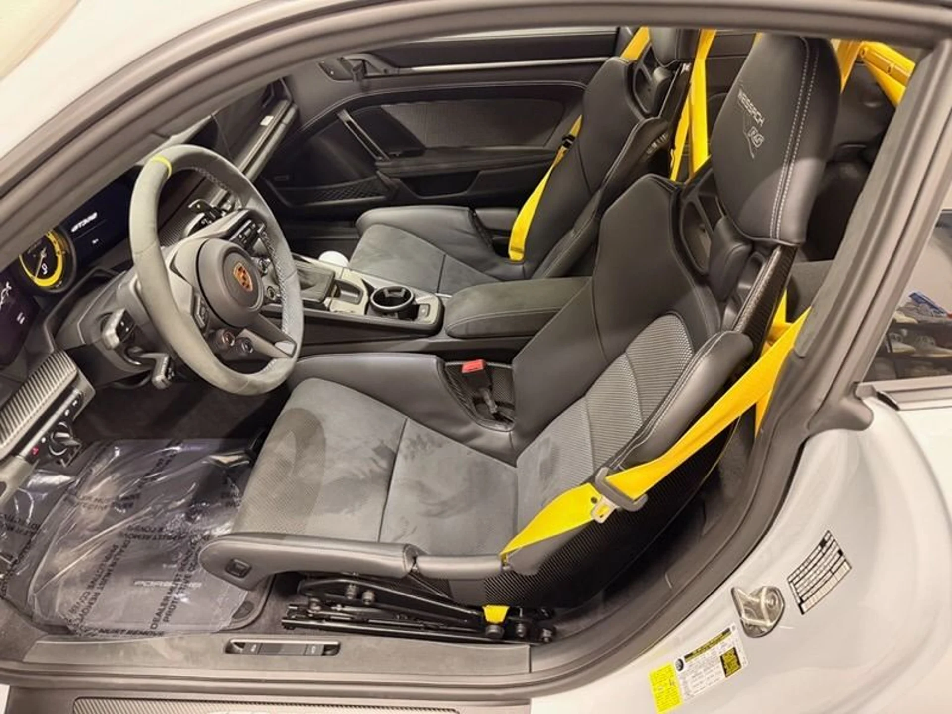 mph008_1540524425_Used_2024_Porsche_911_GT_3_RS_1759273386_573d375fa4