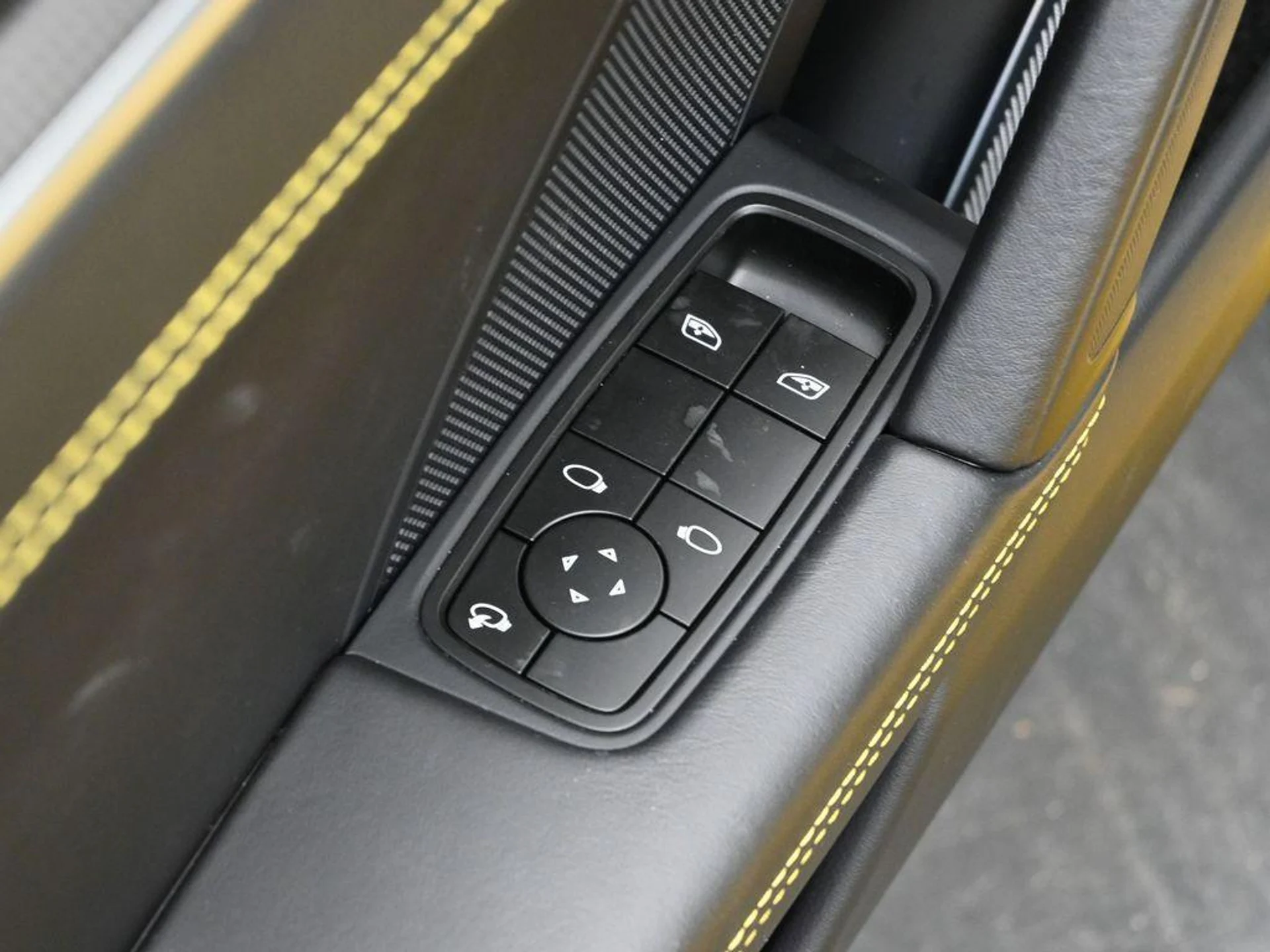 mph008_1547215670_O_tfwxzy_Fe_Fu_U_Yz_Fxngk_N0_S_Tbf_M_3ee010adb7