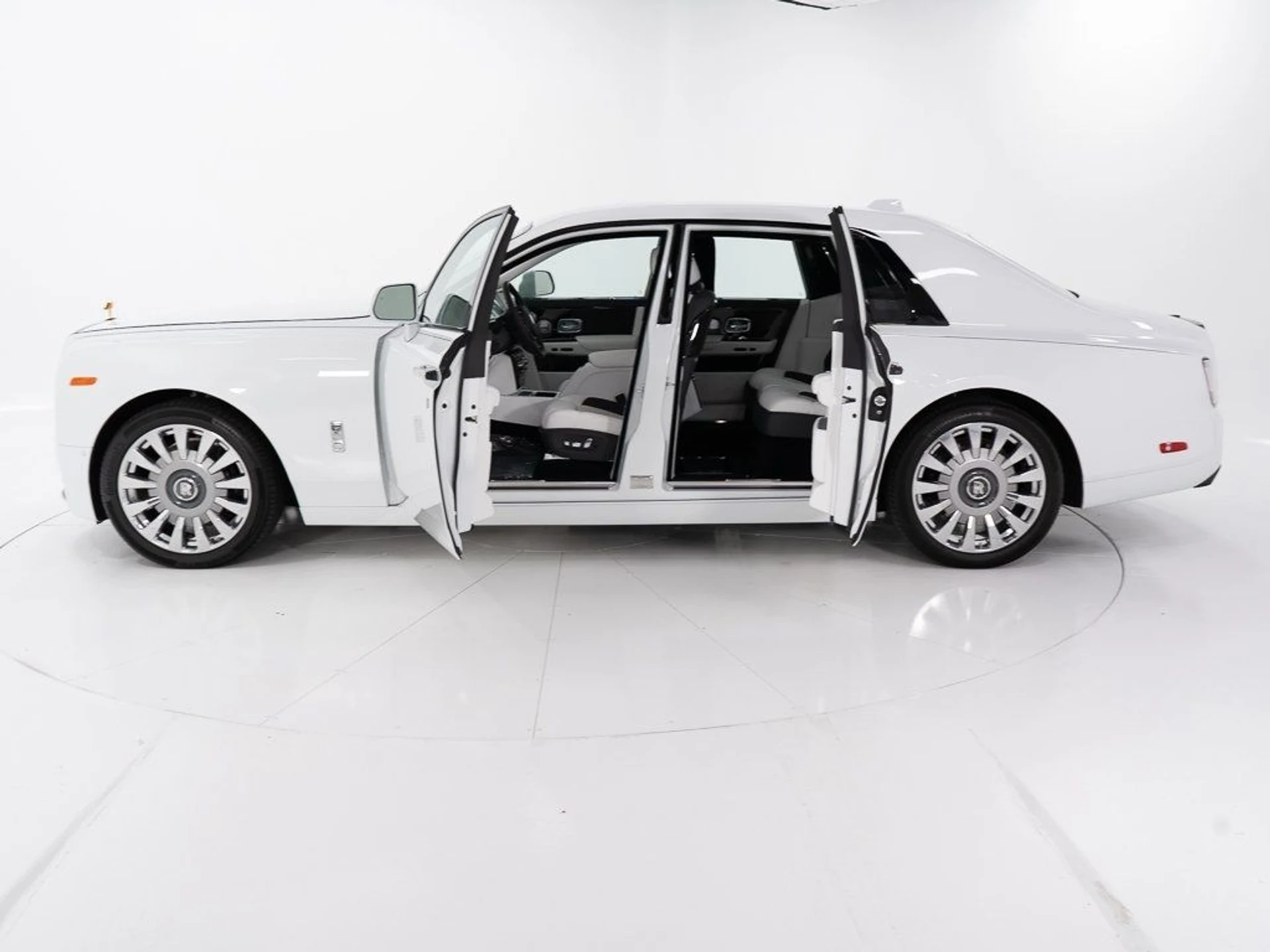 mph008_1555827256_7e9ababbe1c3665f9ccf99966a8185b7_bd93a18bc9