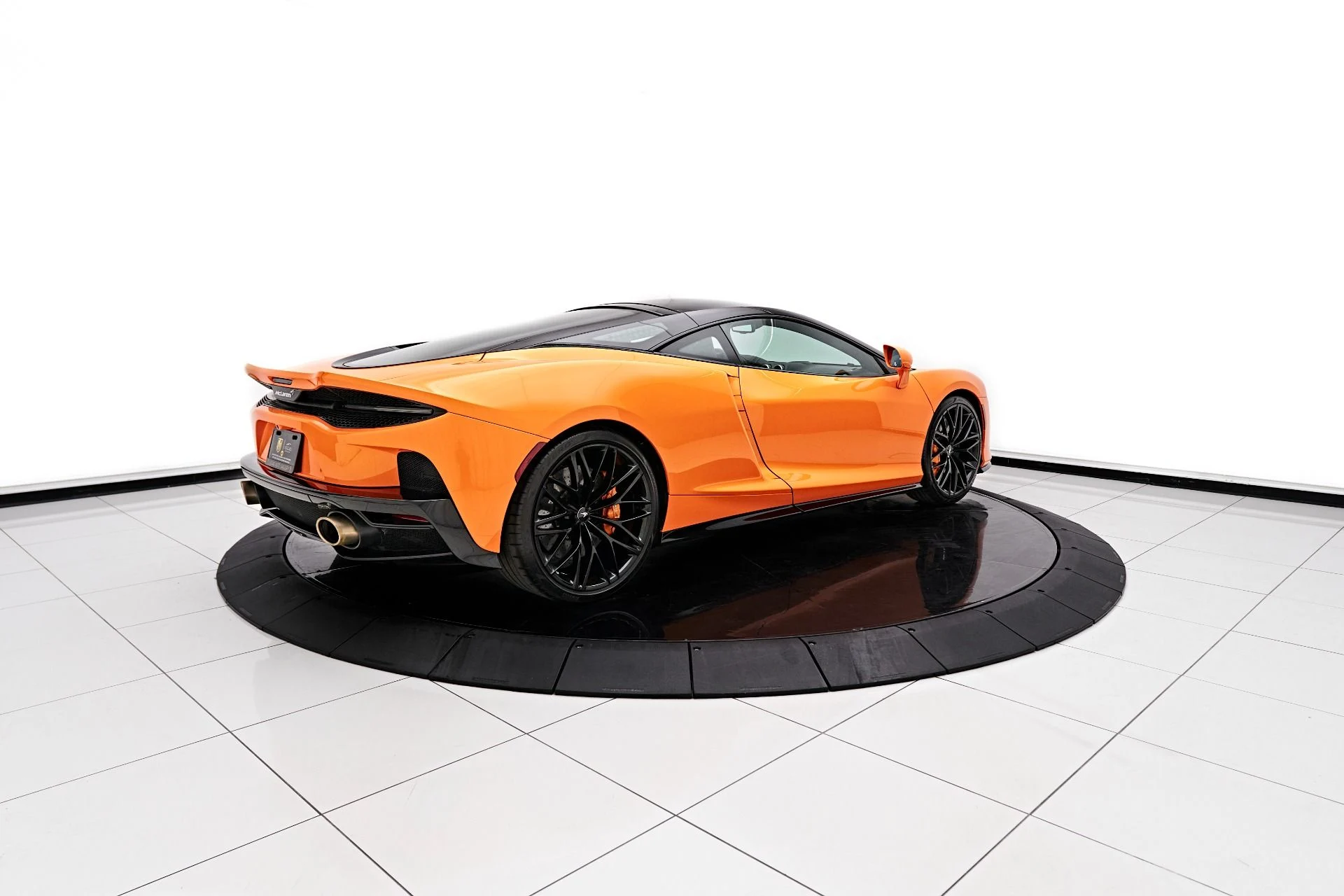 mph008_1556748542_Used_2023_Mc_Laren_GT_Base_1712094494_4b0a1c1cee