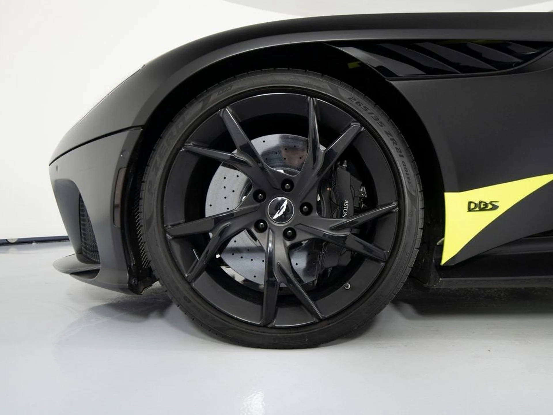 mph008_155685535_9cbe8b2def41a546305c536e523b3150x_750e176a98