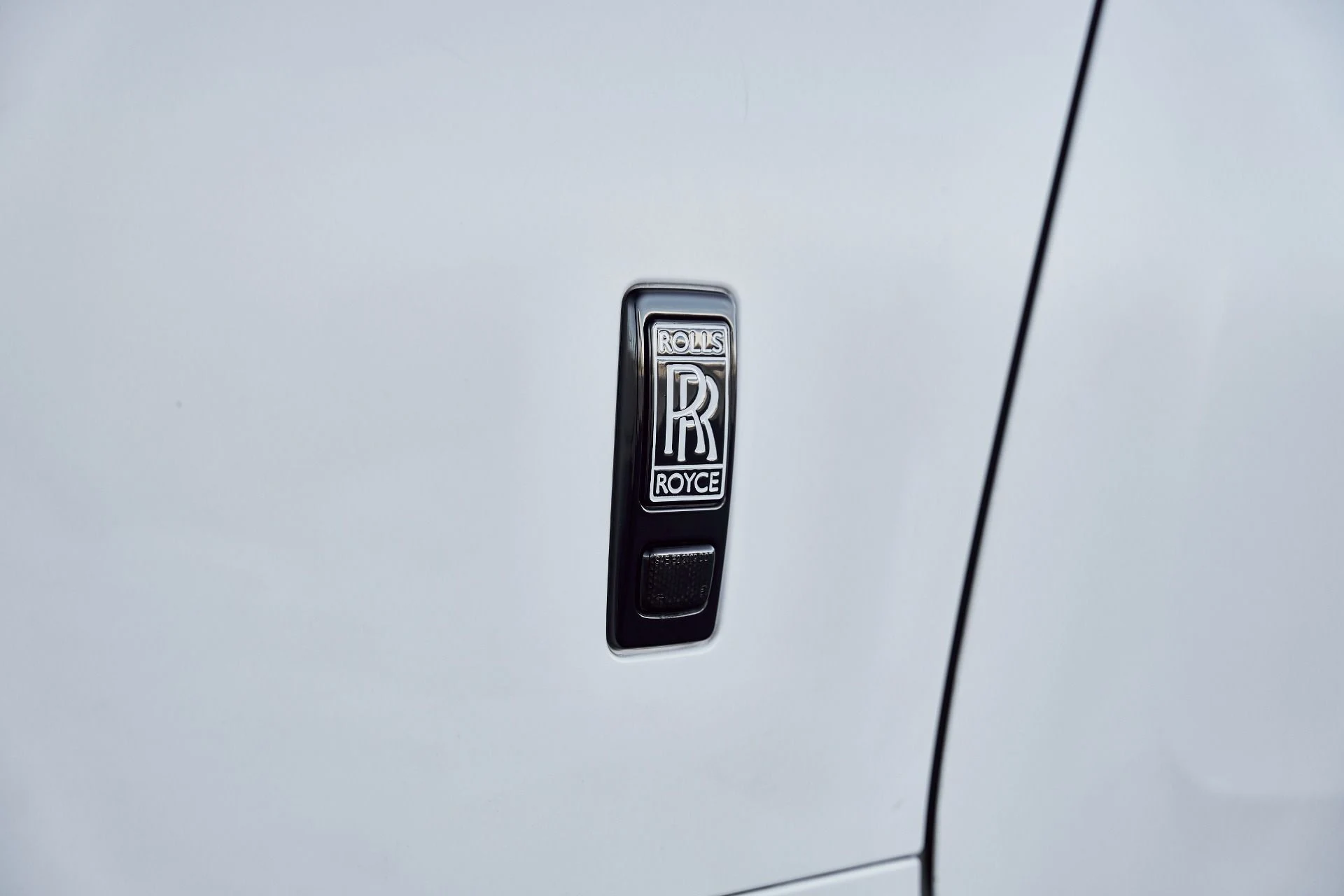 mph008_1557993439_Used_2019_Rolls_Royce_Wraith_Base_1772849585_8629d27ad6