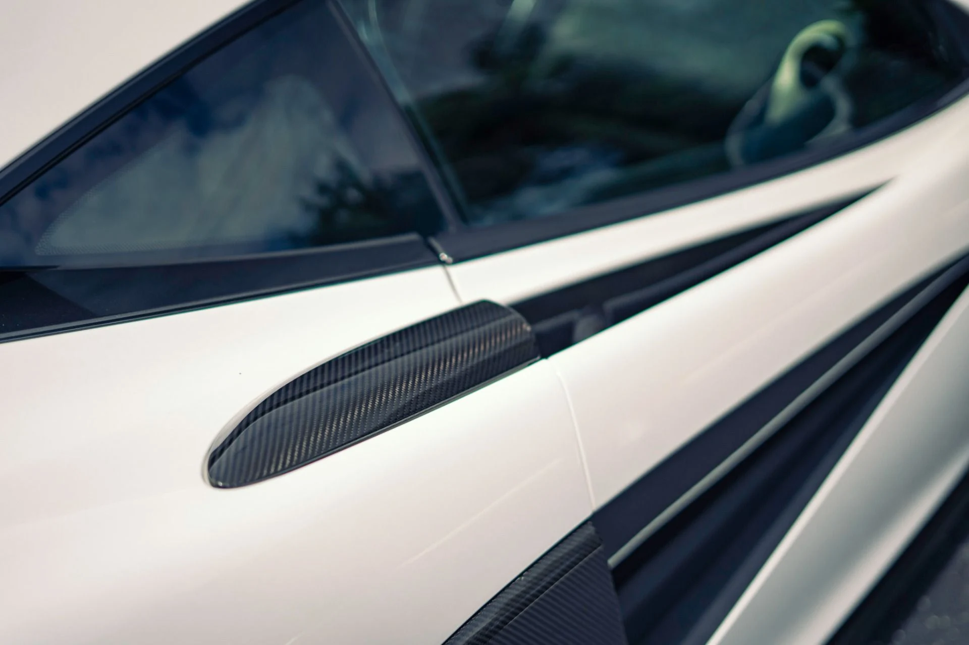 mph008_1560195812_Used_2016_Mc_Laren_570_S_w_a_236_K_MSRP_LOADED_w_MSO_Carbon_Options_1776279753_50548b991d