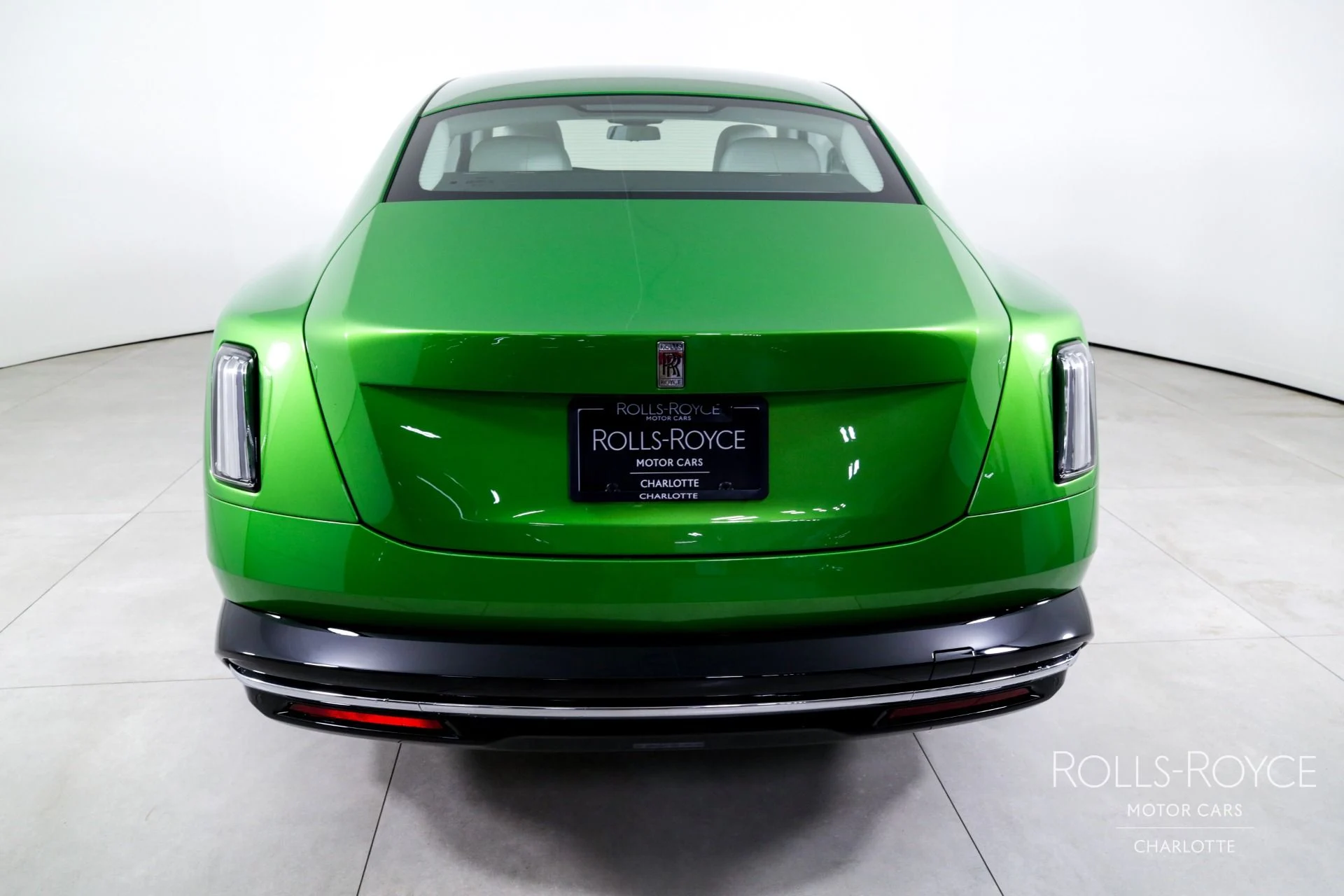 mph008_1569080684_Used_2024_Rolls_Royce_Spectre_1738086409_68ff321f0a