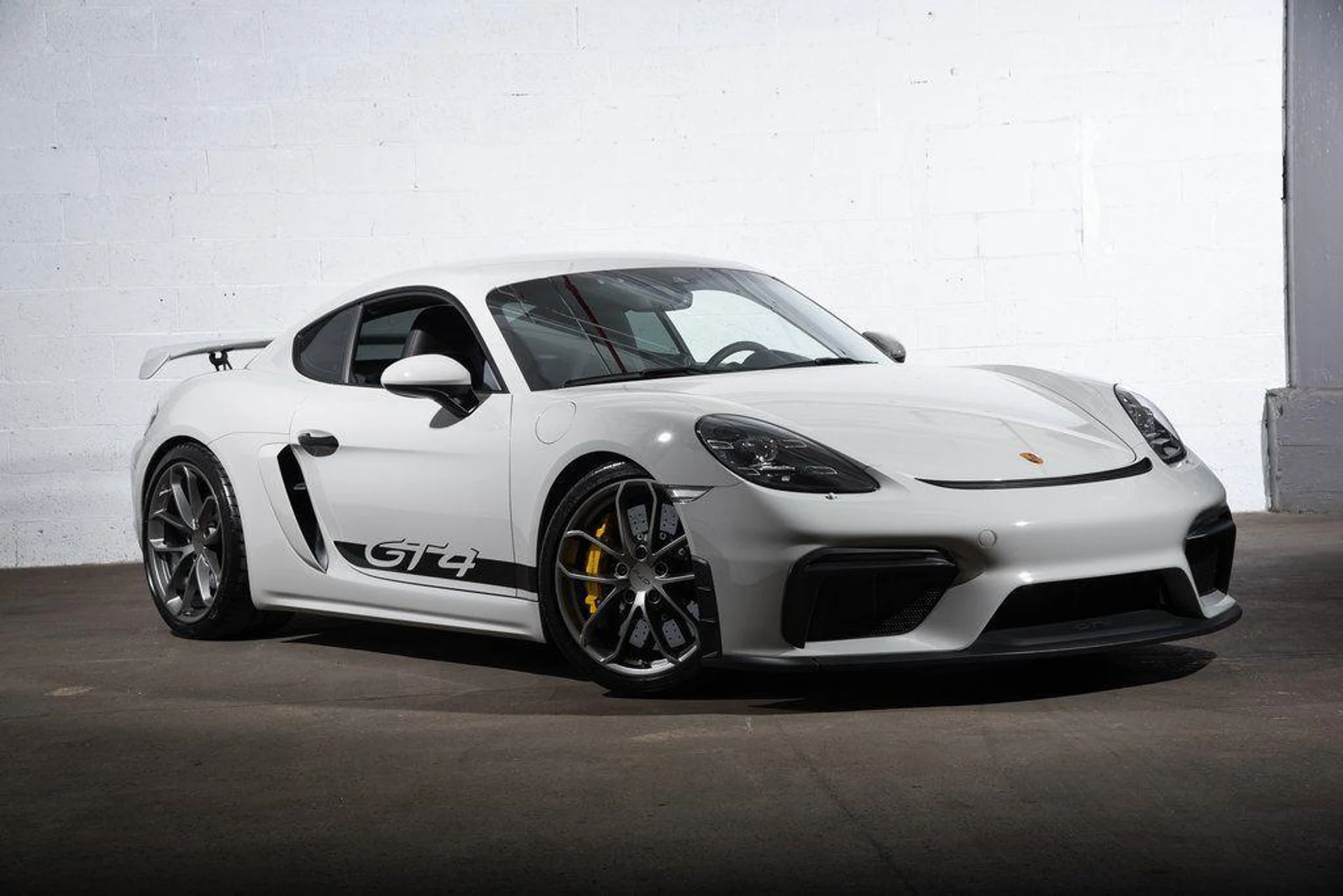 mph008_1571702202_jqg_I_Qsp1t_ZLN_4_C63_Nmua9ecie_NA_679de08ecd