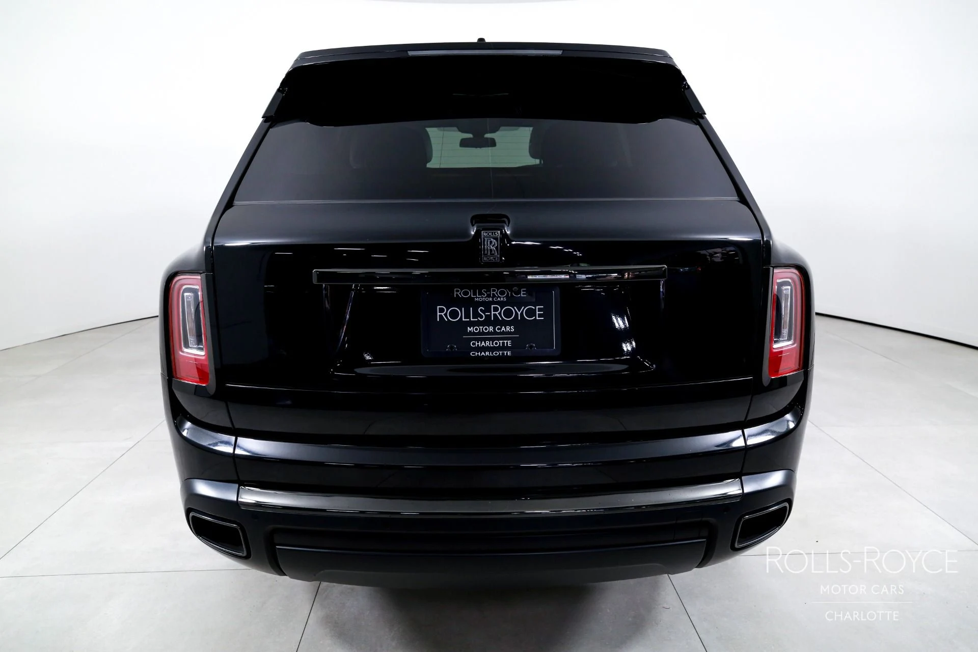 mph008_1581402121_Used_2021_Rolls_Royce_Black_Badge_Cullinan_1781216710_6fc896f4e9