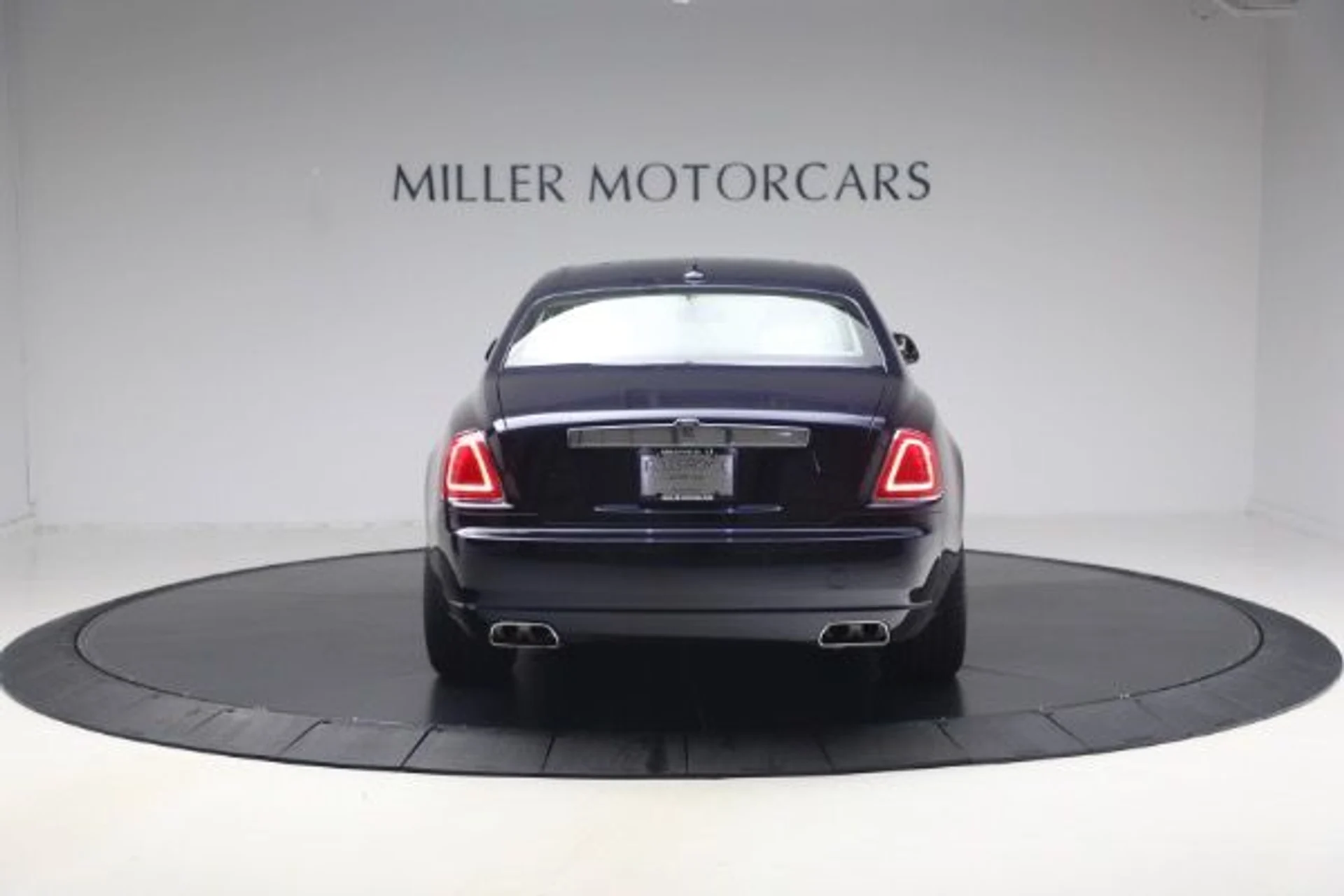 mph008_1581913966_Used_2014_Rolls_Royce_Ghost_71c442634e