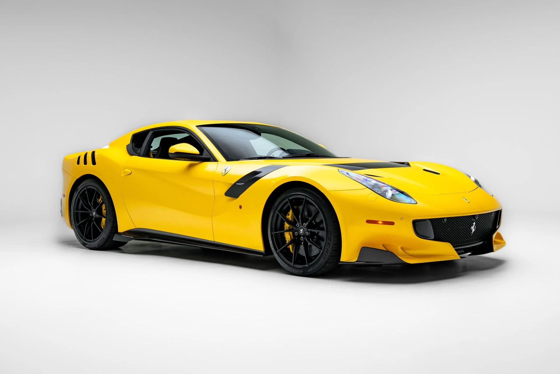 mph008_1585842811_Used_2017_Ferrari_F12tdf_1777334910_26ee85862c