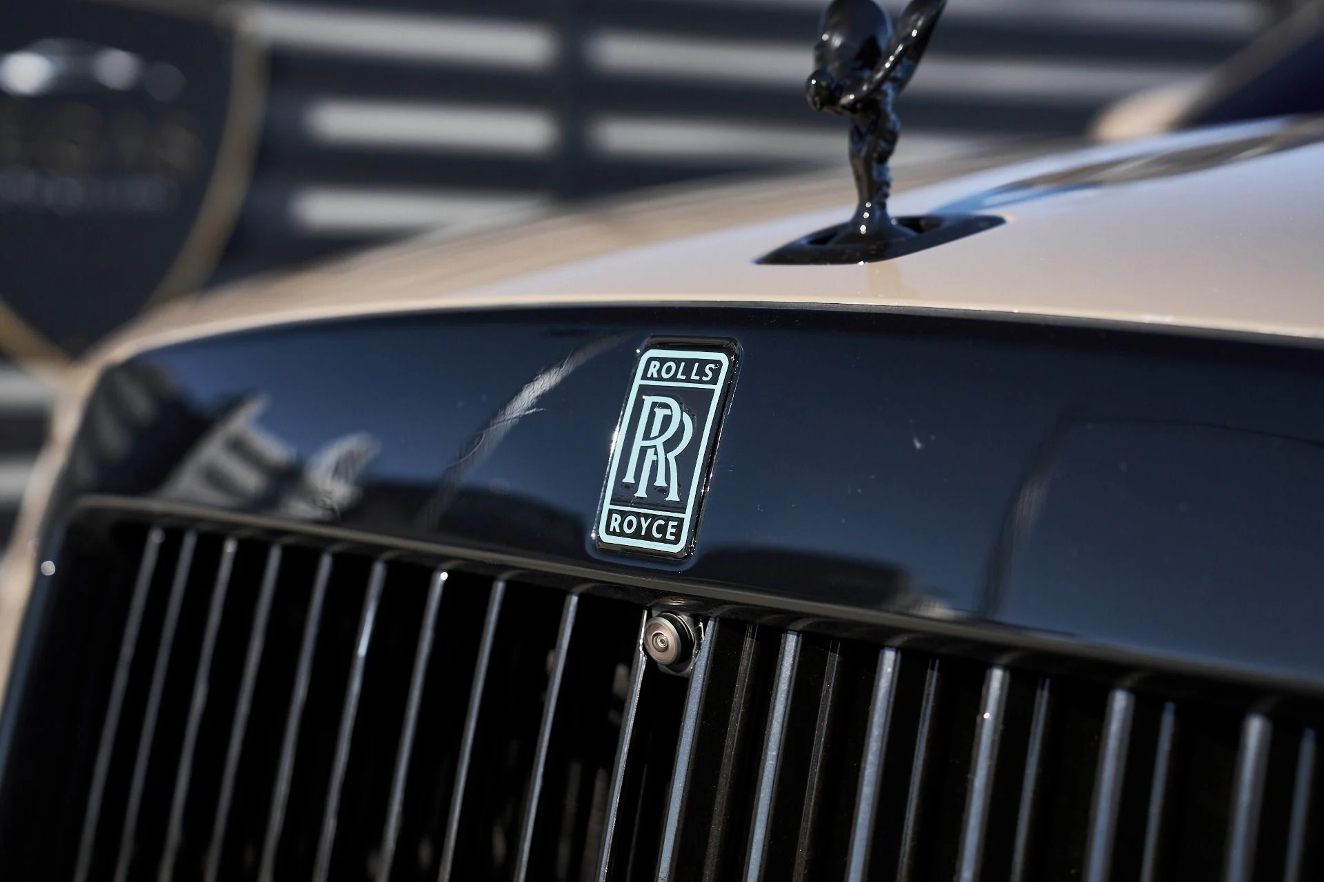 mph008_1593756397_Used_2025_Rolls_Royce_Ghost_Base_1769721155_8b143fdb32