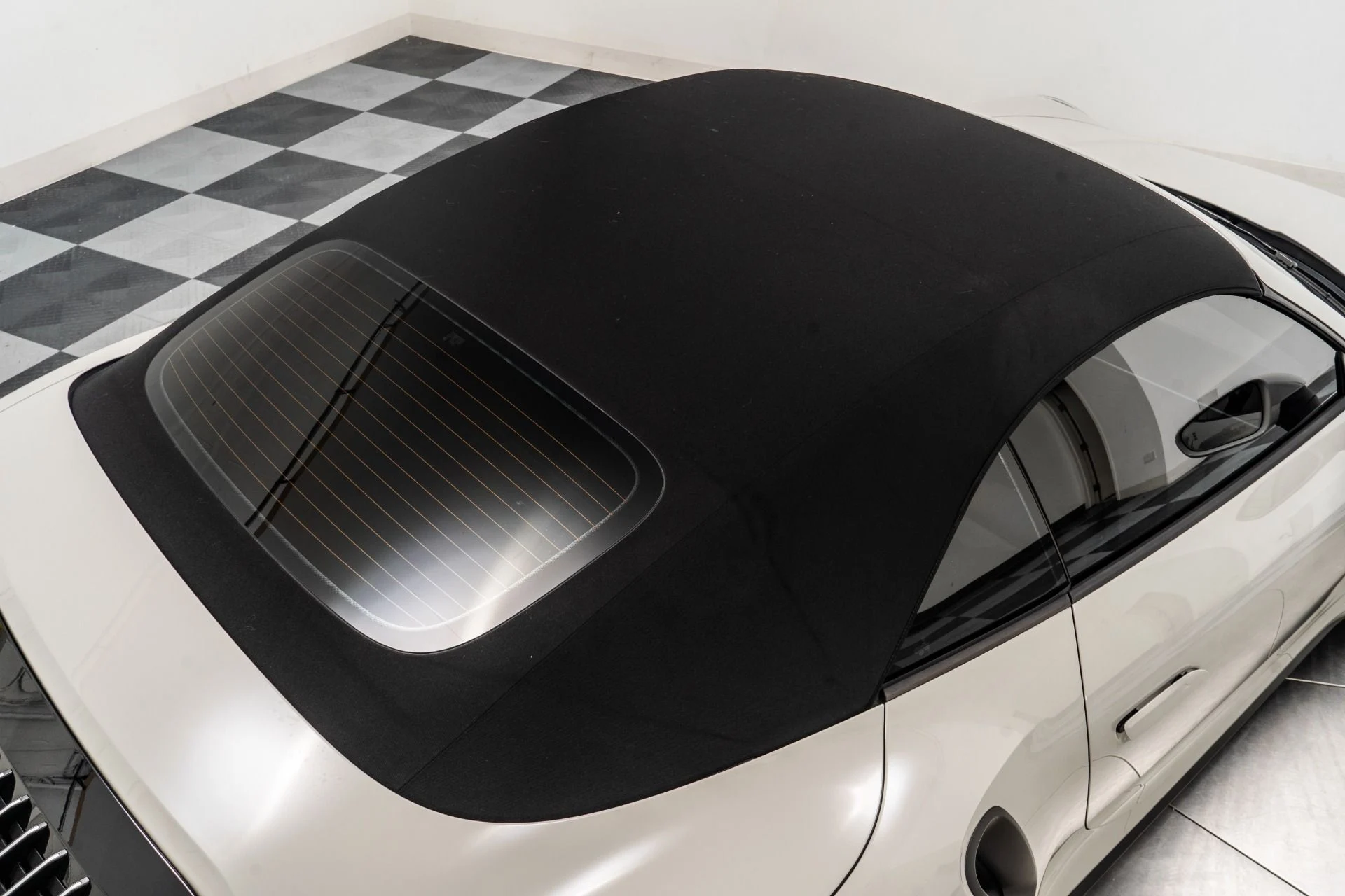 mph008_1594999827_Used_2023_Porsche_911_Turbo_S_Cabriolet_1759781880_e13c8a7856