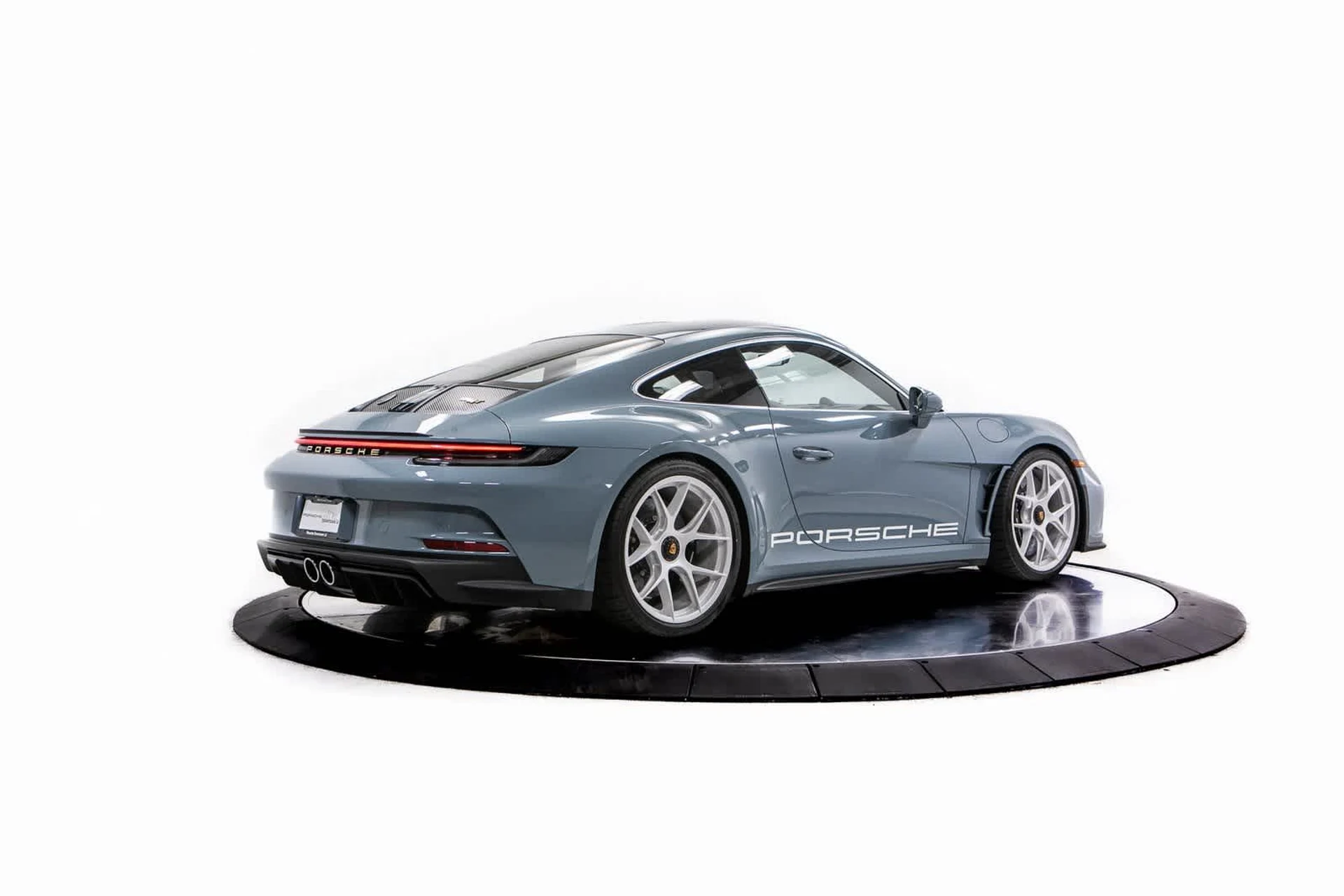 mph008_1596862195_95768cafdab4f8b1bdf3f19aaac08655x_8aa81a96fd