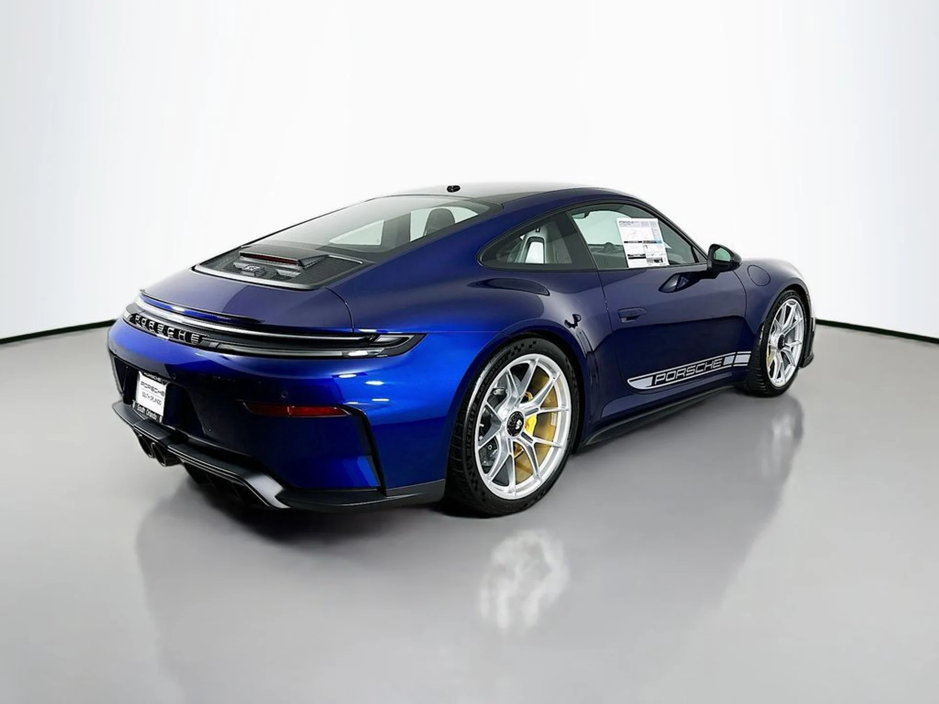 mph008_159903468_c9fee31d12617b11d32d4ad72bf2ccdex_940f6a5a69