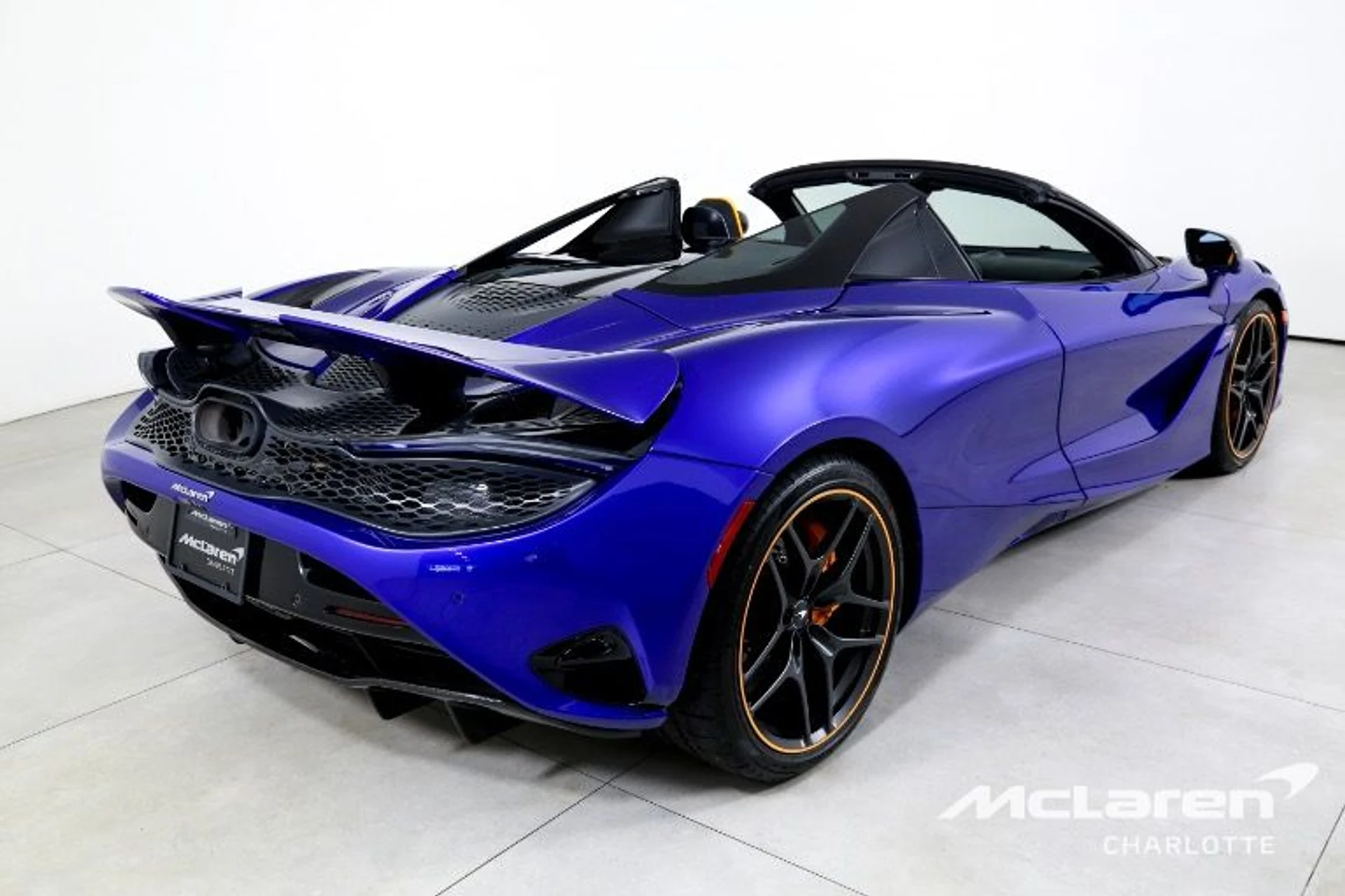 mph008_1606129339_Used_2024_Mc_Laren_750_S_Spider_b823250ed1
