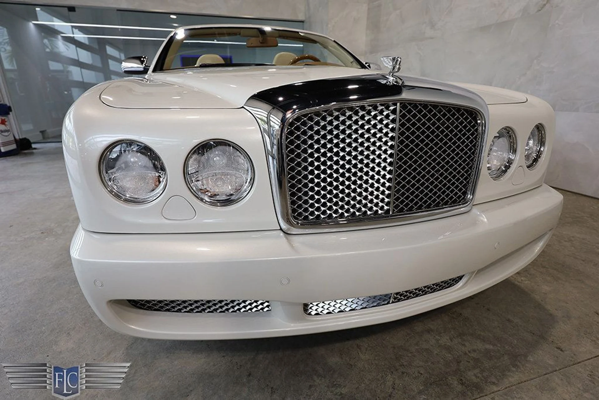 mph008_1606219940_used_2010_bentley_azure_tconvertible_9689_22574902_9_1024_73eb78b2b9