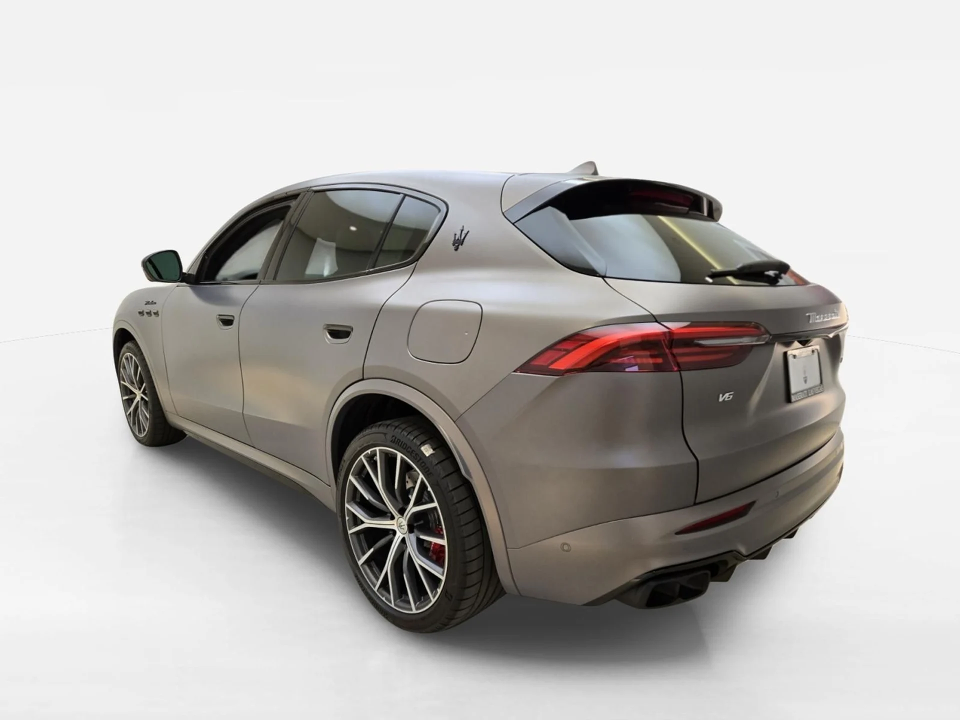 mph008_1607491569_New_2026_Maserati_Grecale_Modena_1787116963_4f9dedff77