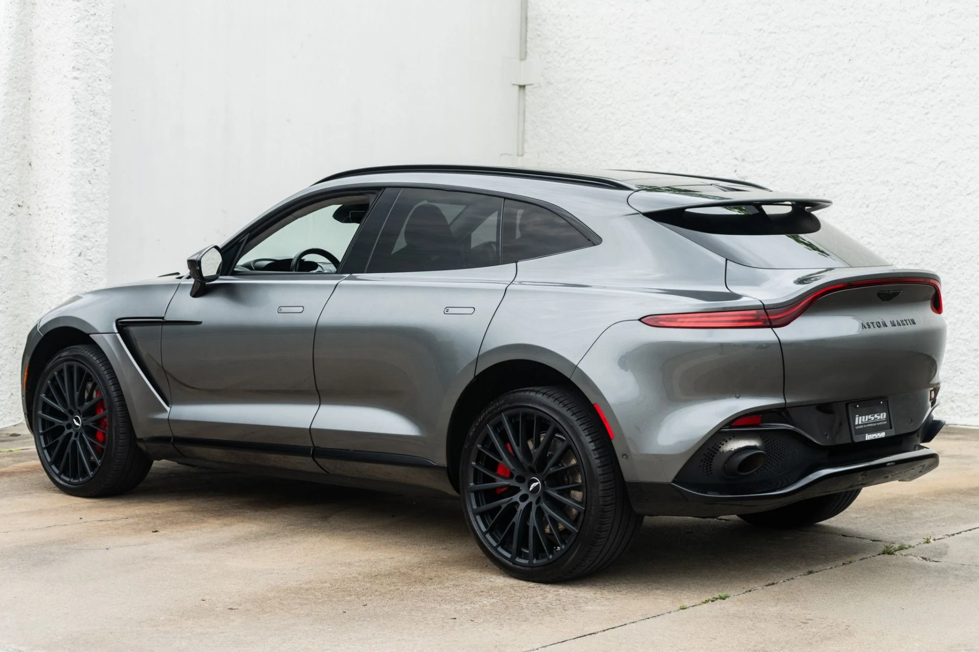 mph008_1618548587_Used_2021_Aston_Martin_DBX_1777485060_48dd5dbabc