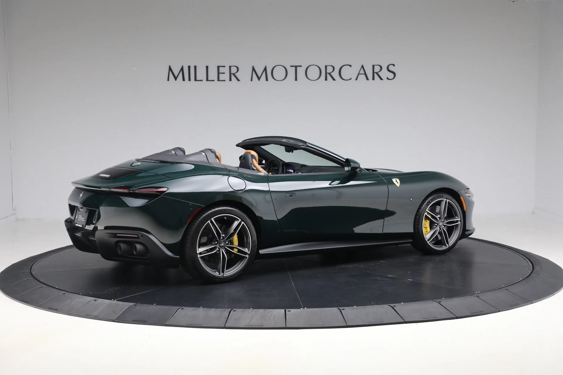 mph008_1630749568_Used_2025_Ferrari_Roma_Spider_1773763660_3116a8b8dd